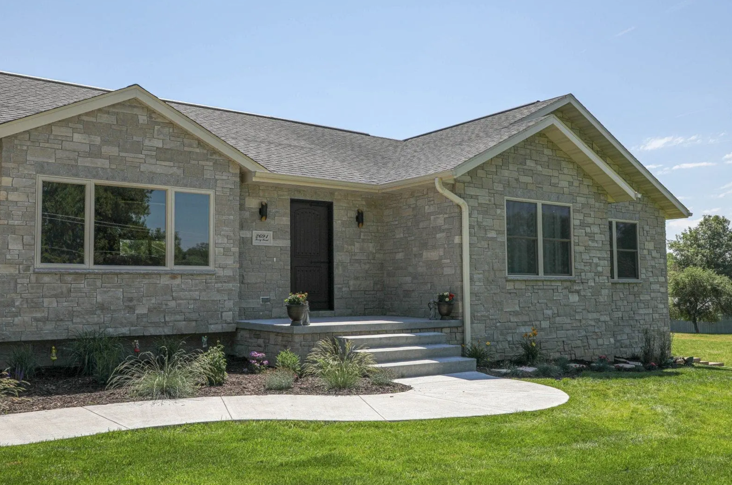 Princeton Manor Limestone - Tumbled - Thin Veneer - Flats