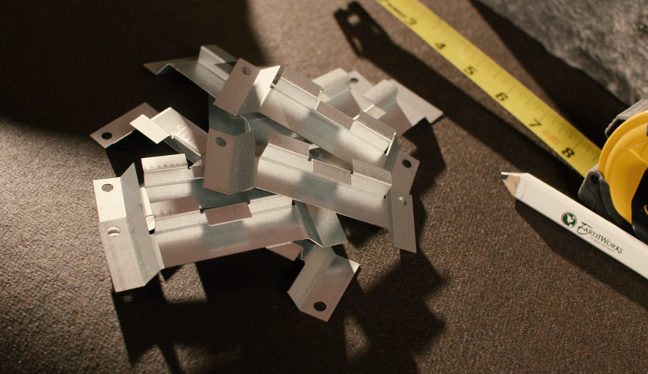 Natural Craft Screw-On Stone - Graphite - Flat - Small Box (6 SF)