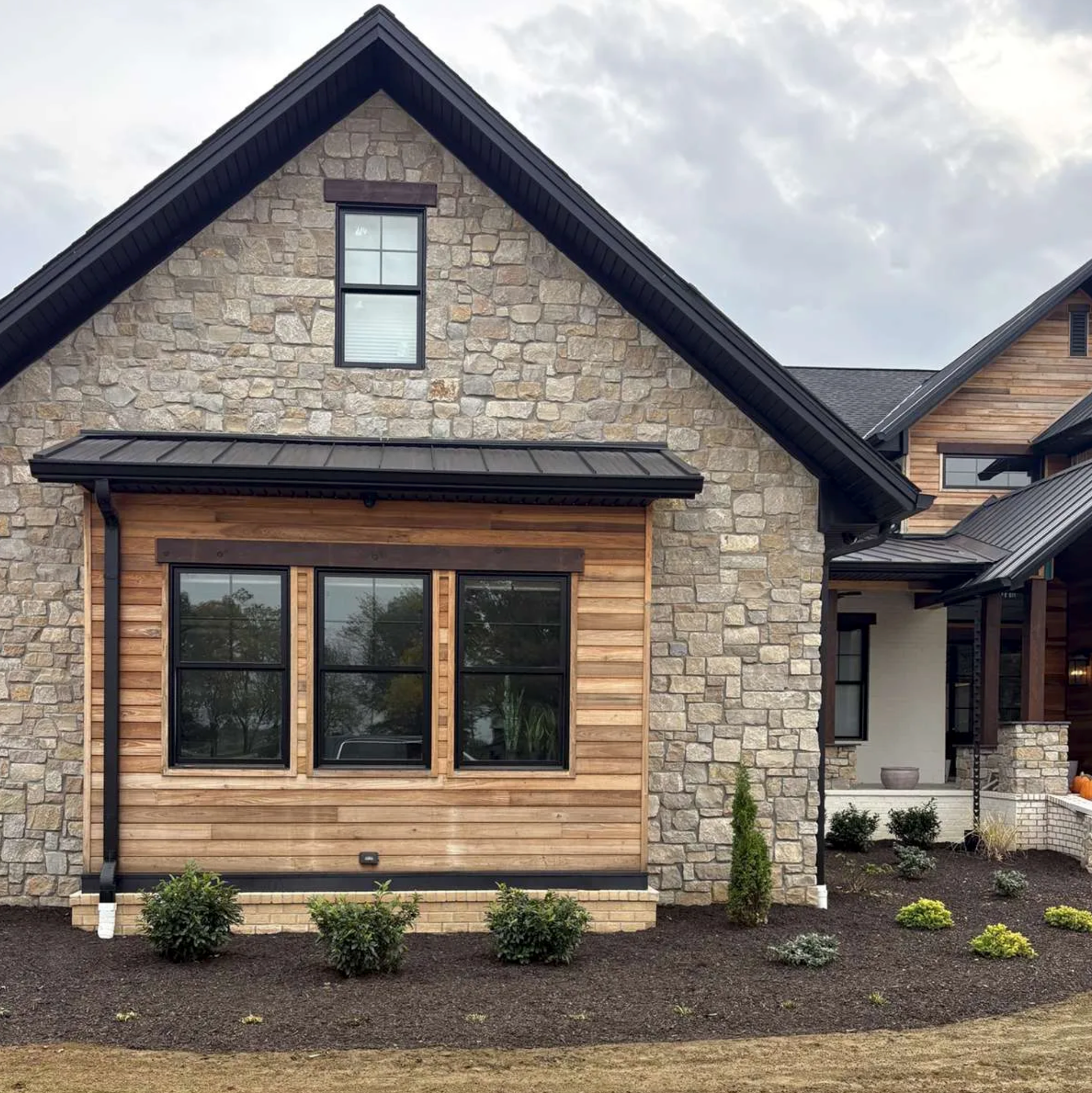 Greenwich Manor Limestone - Thin Veneer - Flats