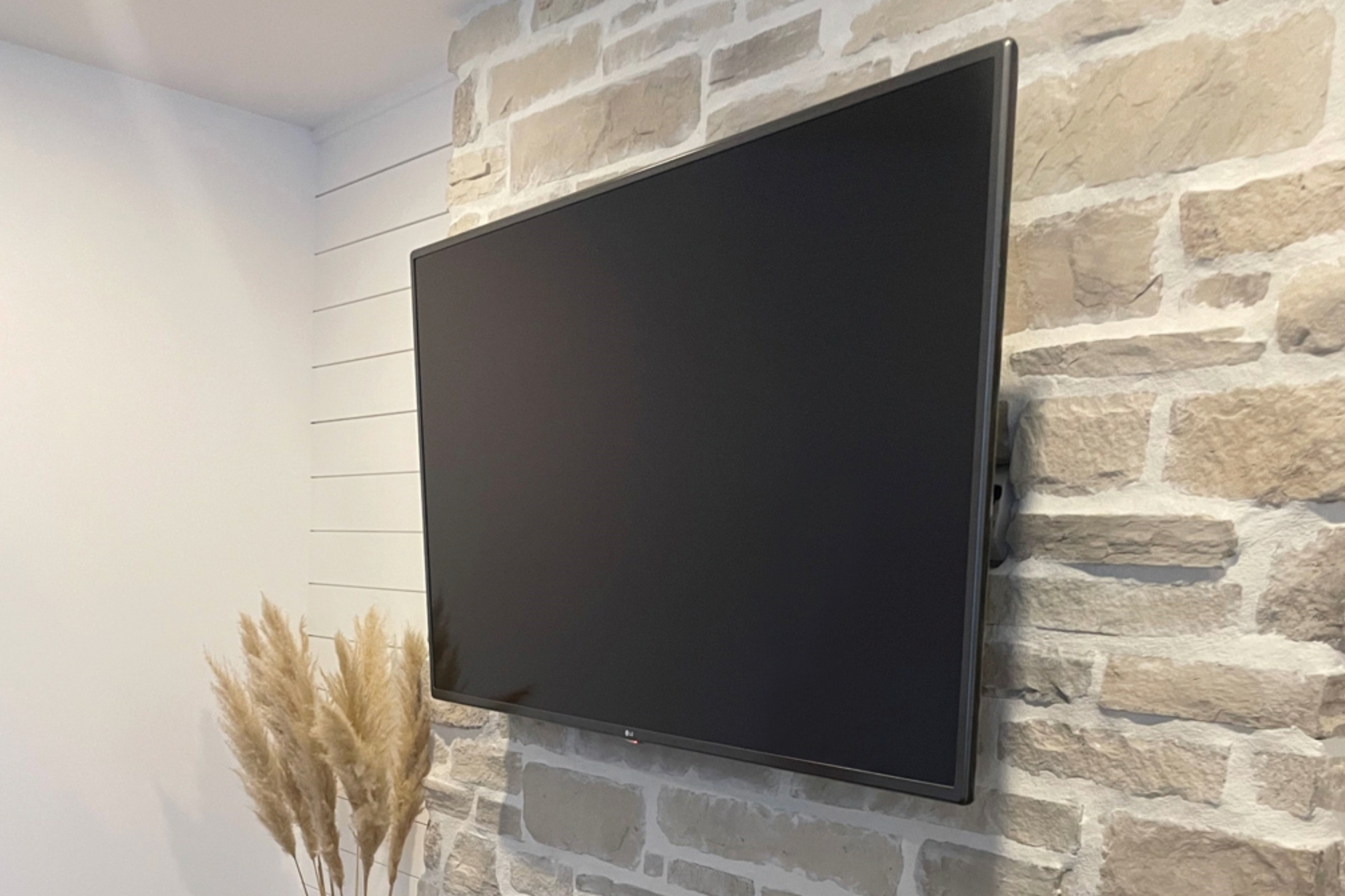 Ledge/Cobble Stone Veneer - Everest - Flat - Small Box (10 SF)