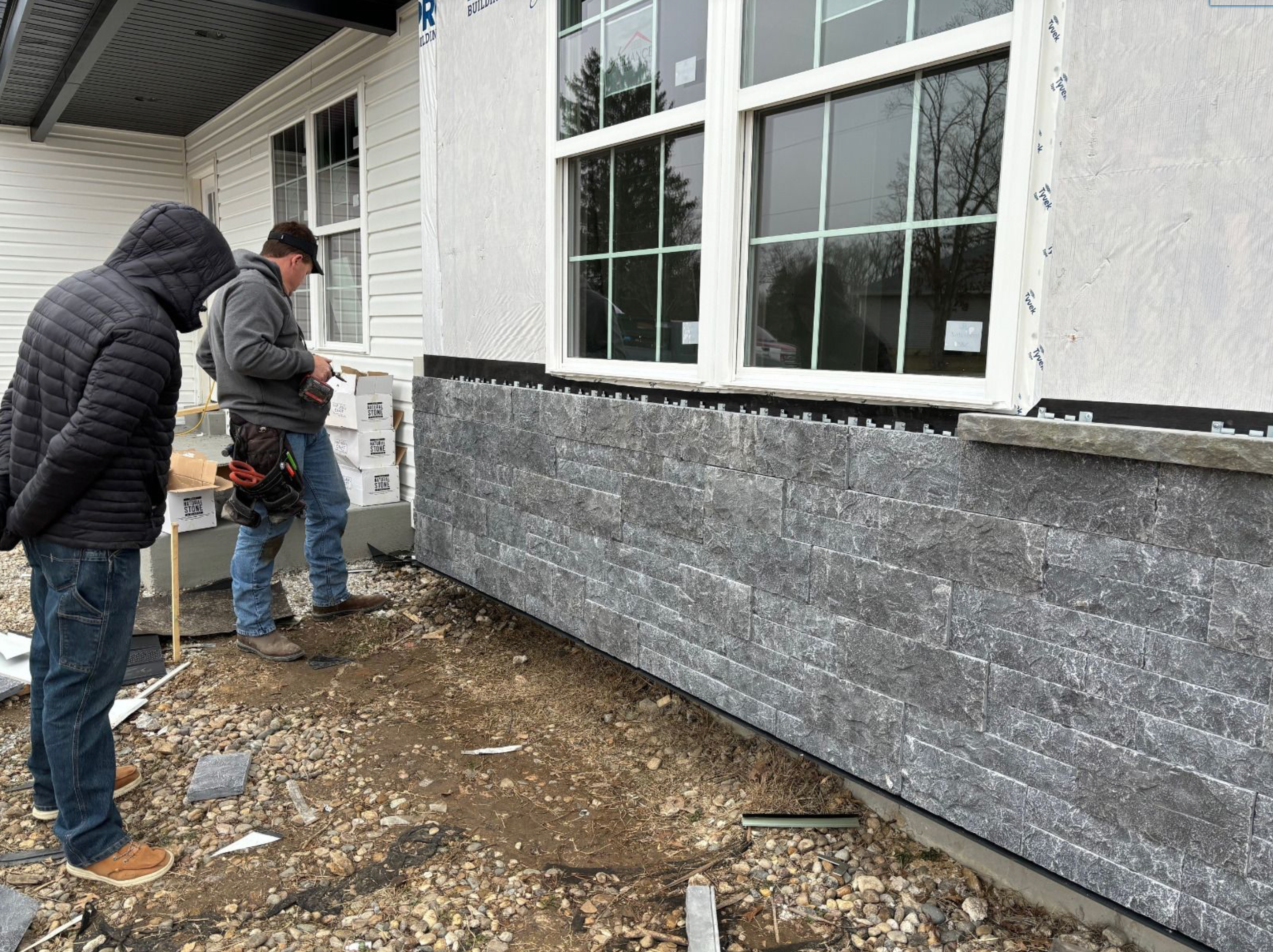 Natural Craft Screw-On Stone - Bellhurst - Corners - Small Box (5 LF)