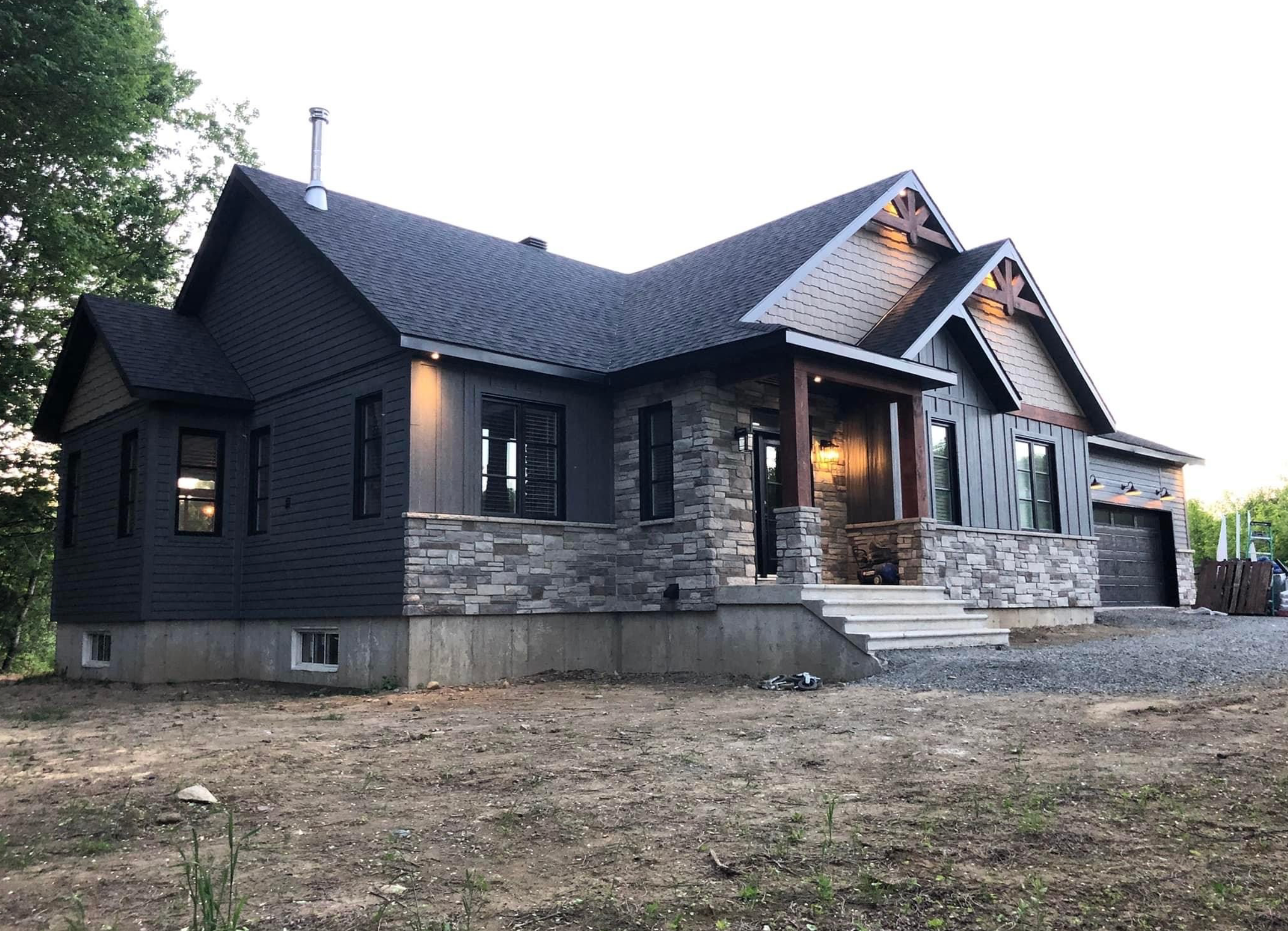 Ledge/Cobble Stone Veneer - Titanium - Flat - Small Box (10 SF)