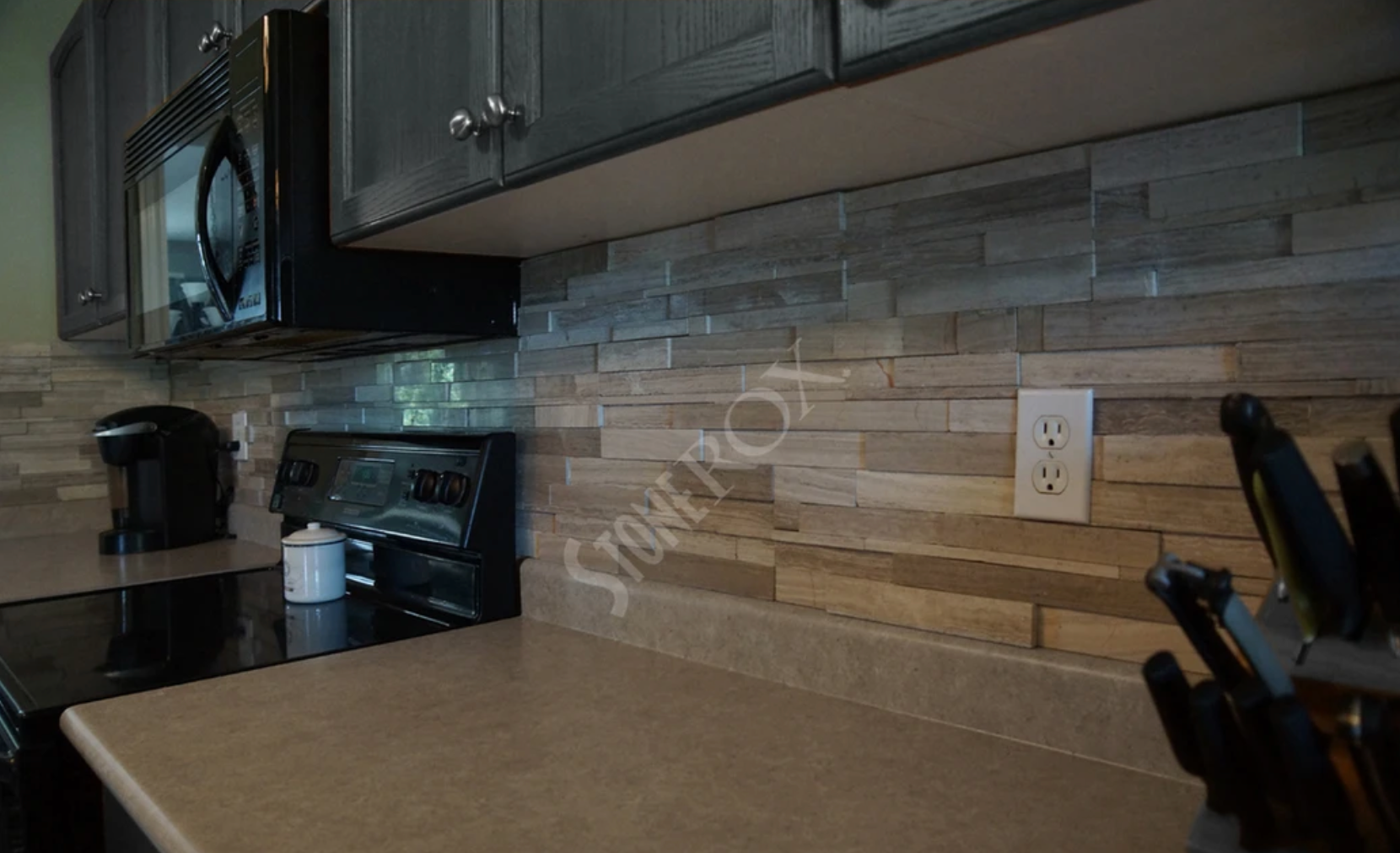 StoneRox Natural Stone Panels - Bianco Wood - Flat - (6 SF/Box)