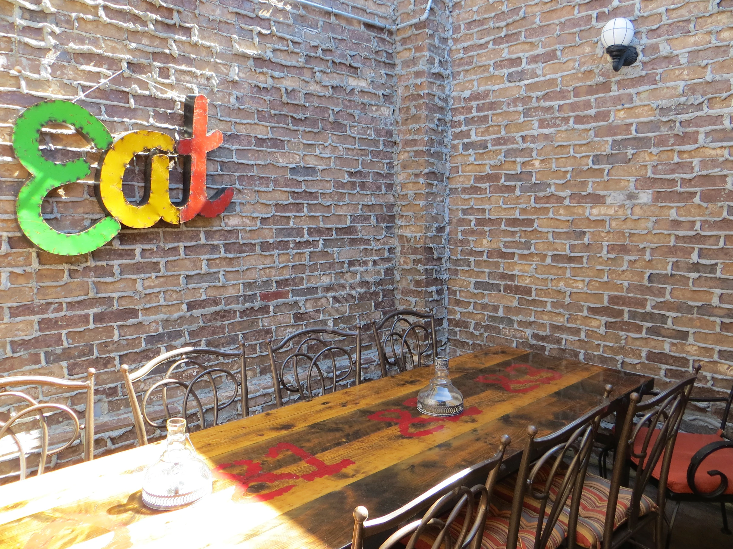 Thin Clay Brick Veneer - Embarcadero - Flat - Small Box (7 SF)