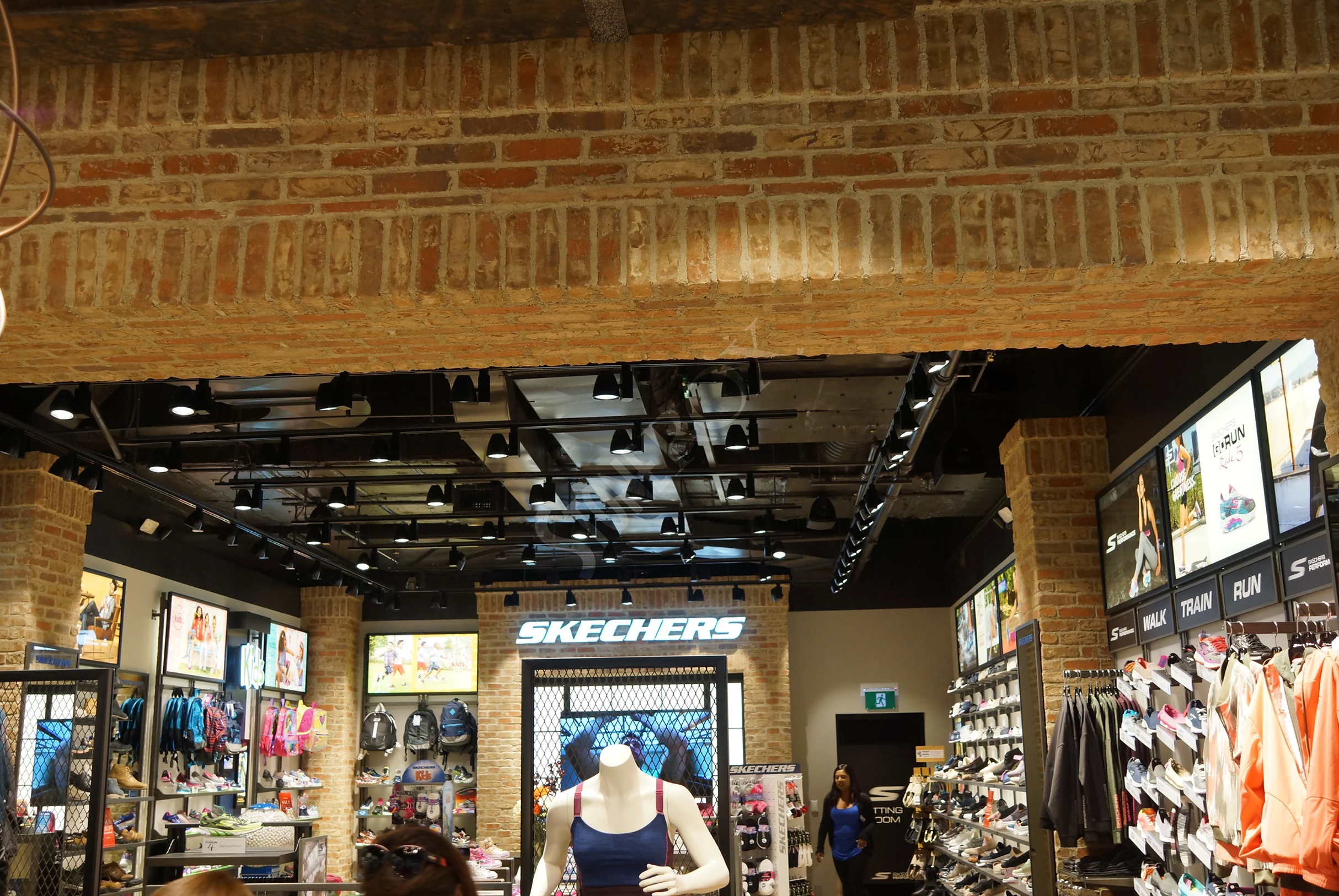 Thin Clay Brick Veneer - Chicago Common - Flat - Small Box (7 SF)
