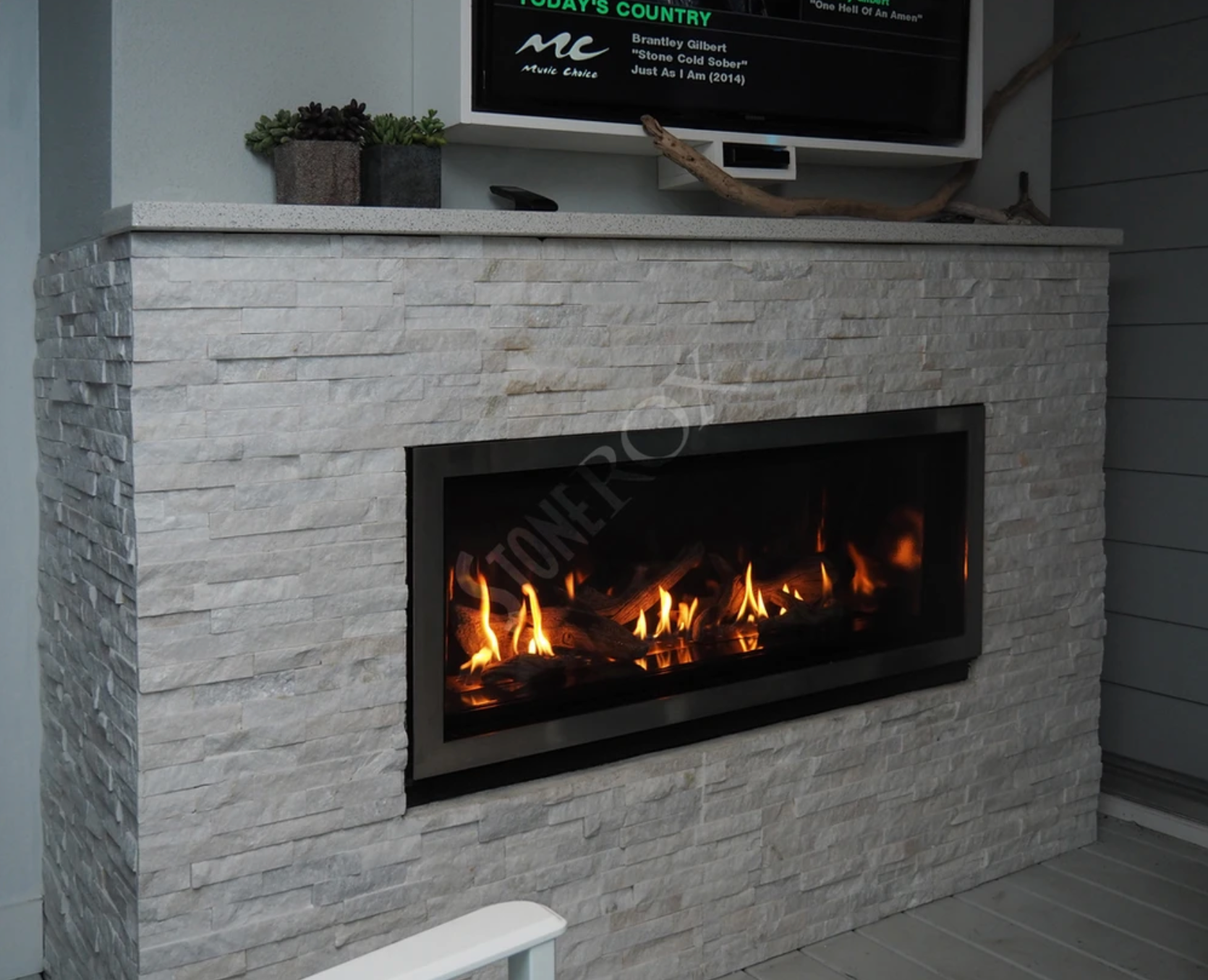 StoneRox Natural Stone Panels - Snow White - Flat - (6 SF/Box)