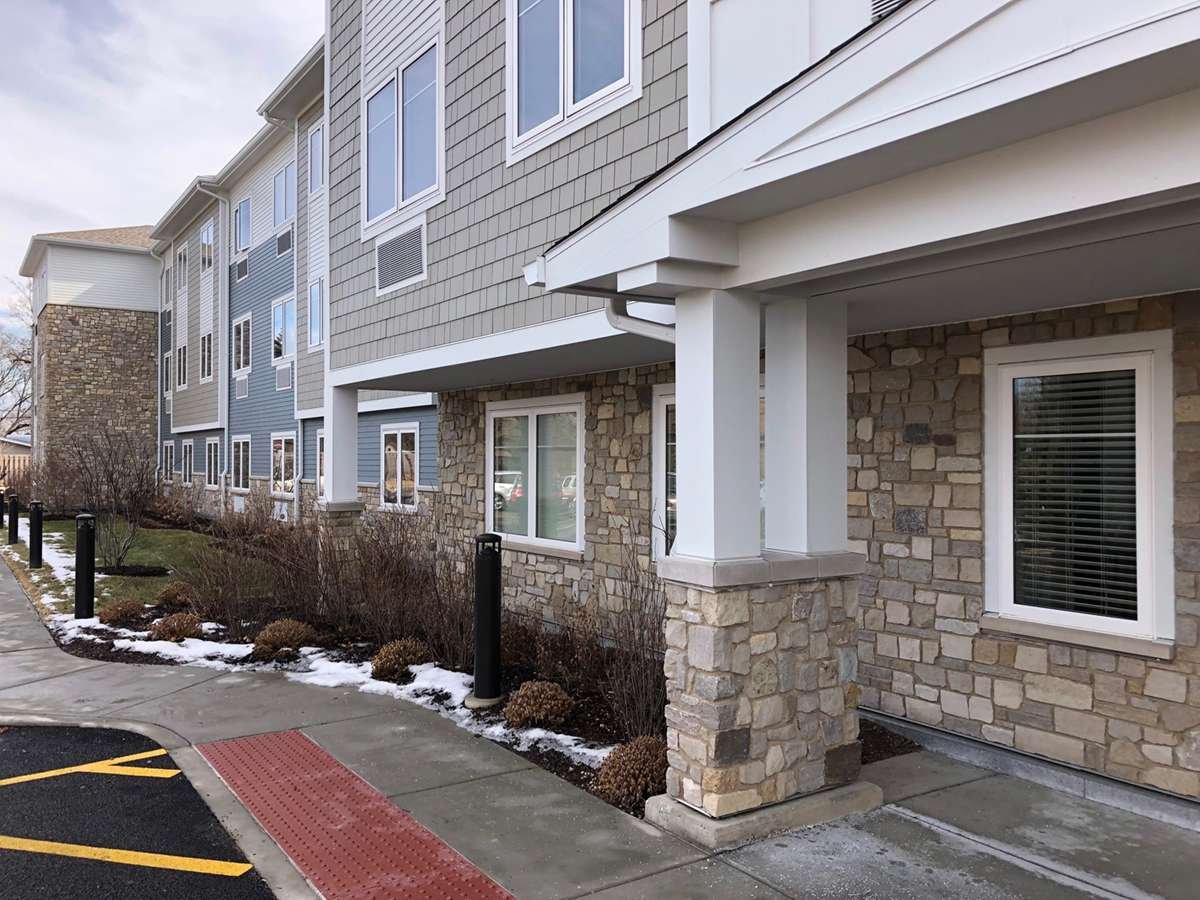 Brentwood Ridge Blend installed stone wall