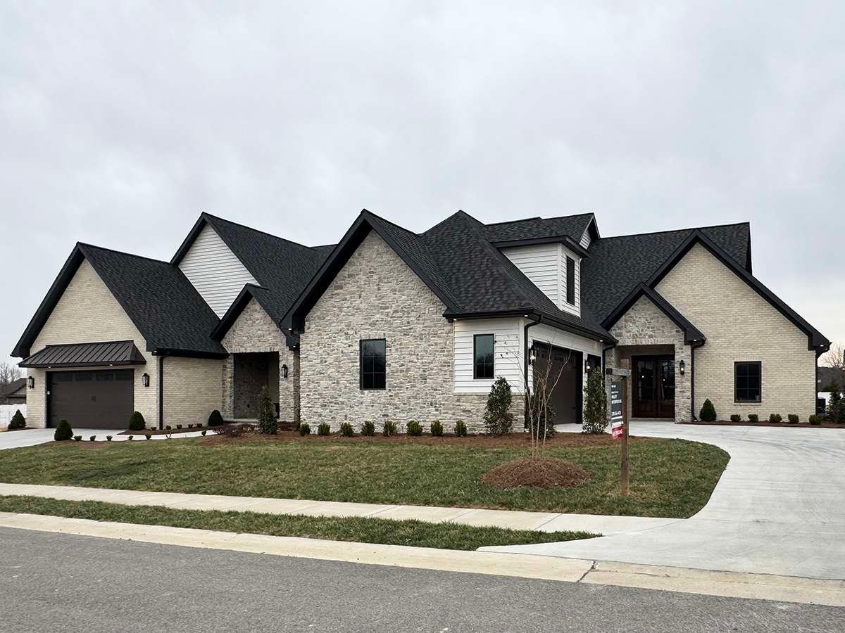 Brentwood Ridge Blend natural stone installation