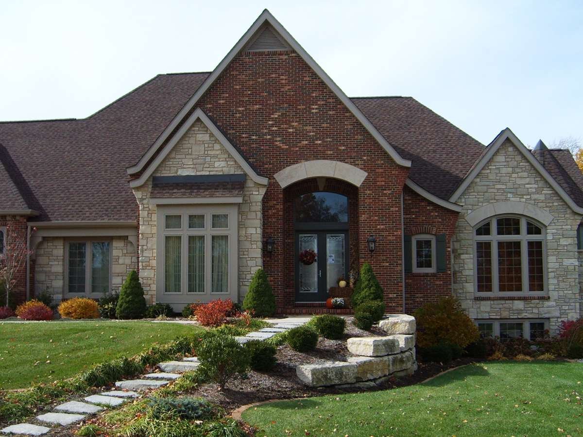 Driftstone Rustic Random Heights stone veneer detail