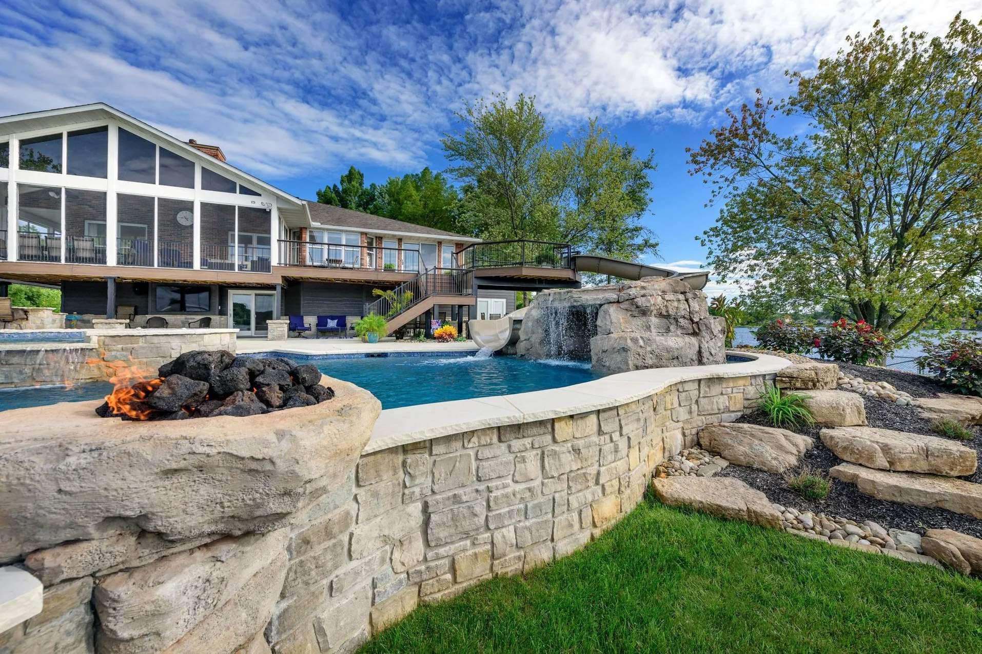 Foundry Hill Tumbled Random Heights — pool installation