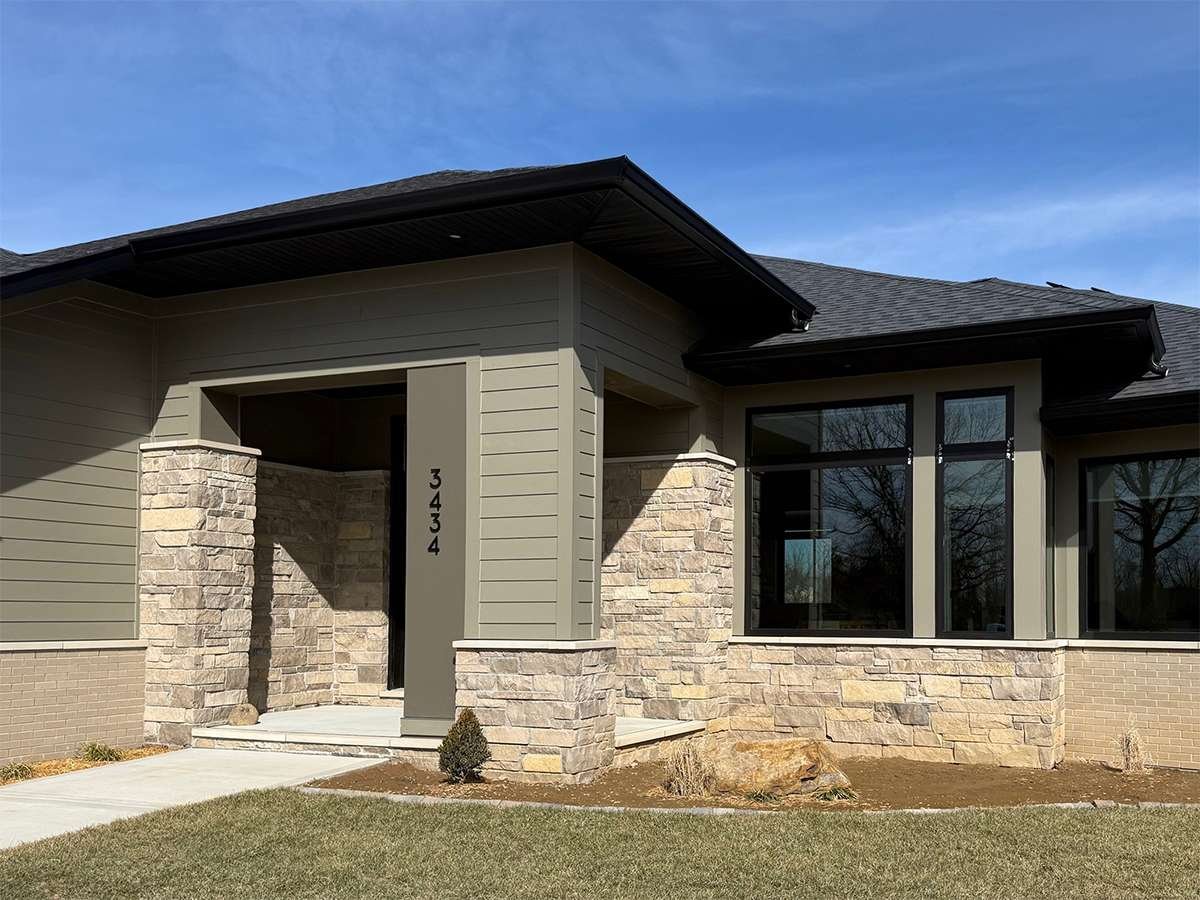 Heritage Limestone Dimensional stone veneer detail