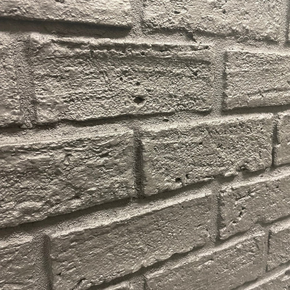 HourWall Classic Brick Panel in Vintage Black