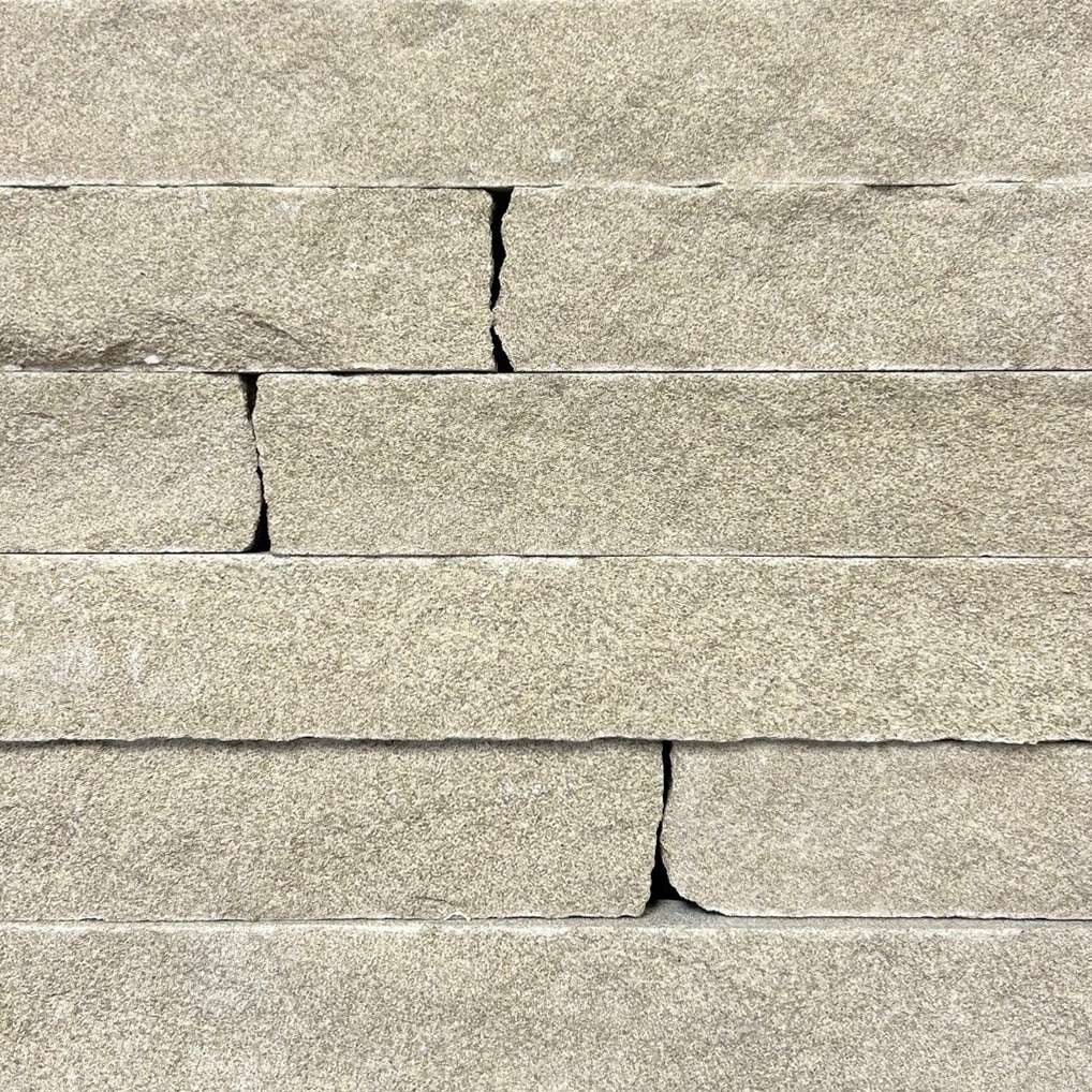 Indiana Limestone Ledgestone natural limestone thin veneer sample — Earthworks Indiana Buff Ledgestone