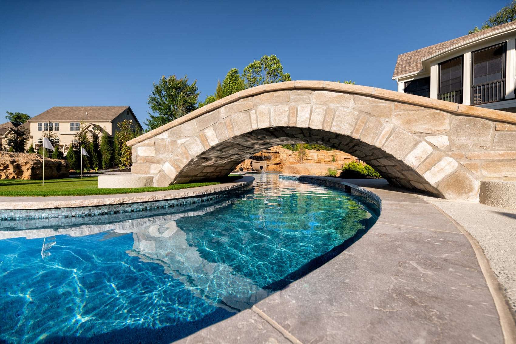 Indiana Limestone Gray Tumbled Dimensional — pool bridge close-up