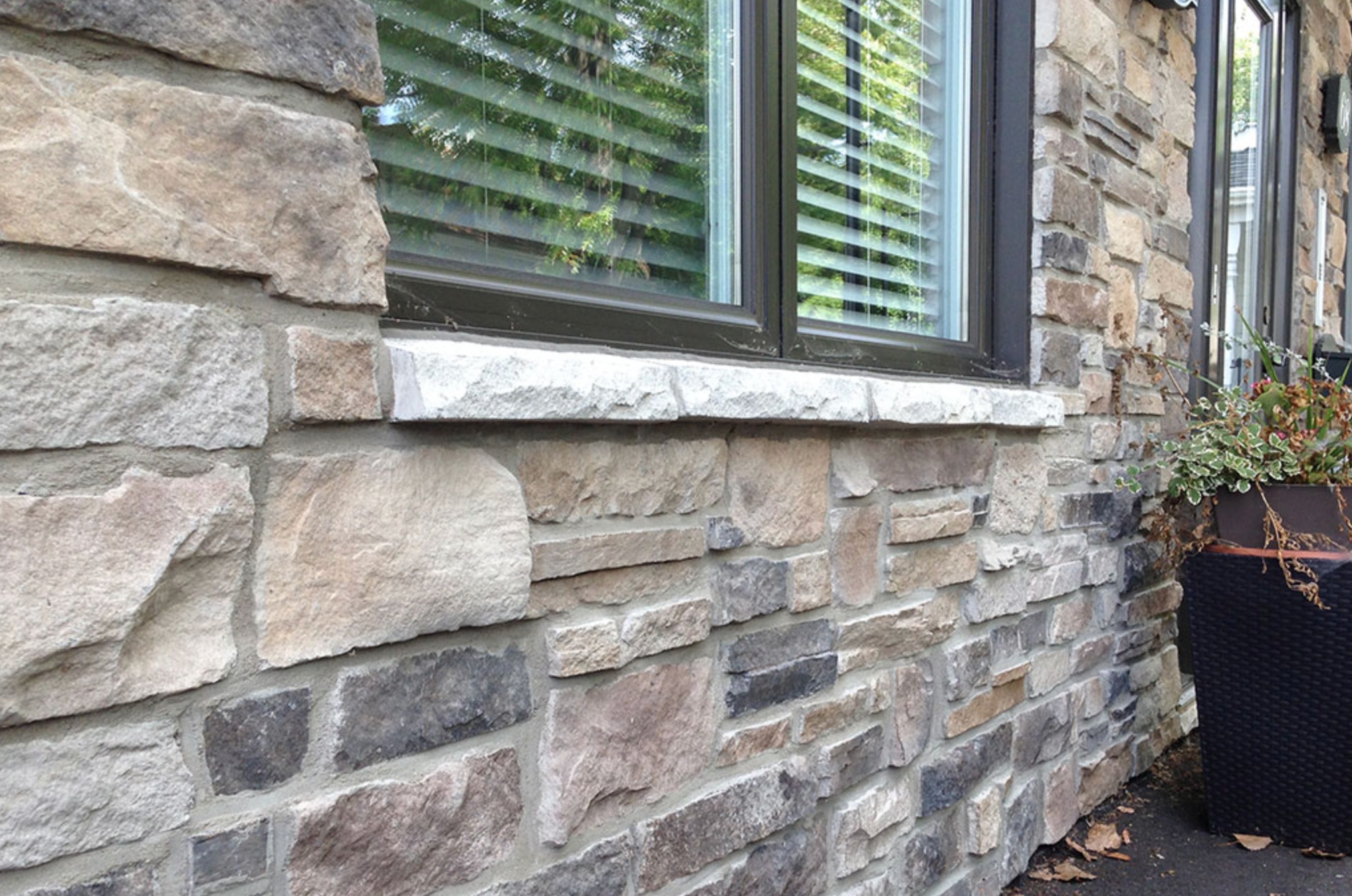 Vena Sill Stone - 30" x 3" x 3" - 6 Units Per Box (15 LF)
