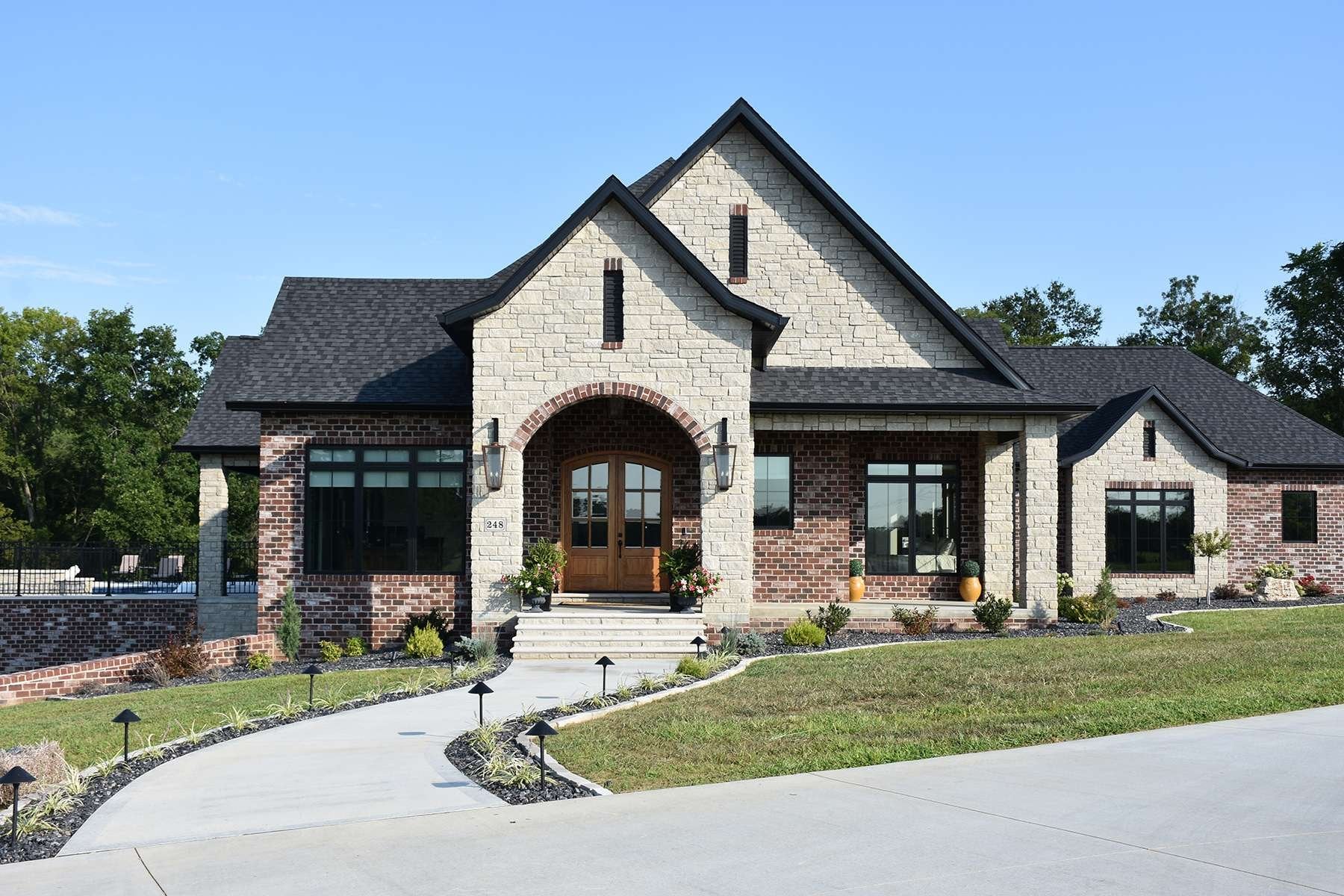 Pewter Ridge Tumbled Dimensional installed stone wall