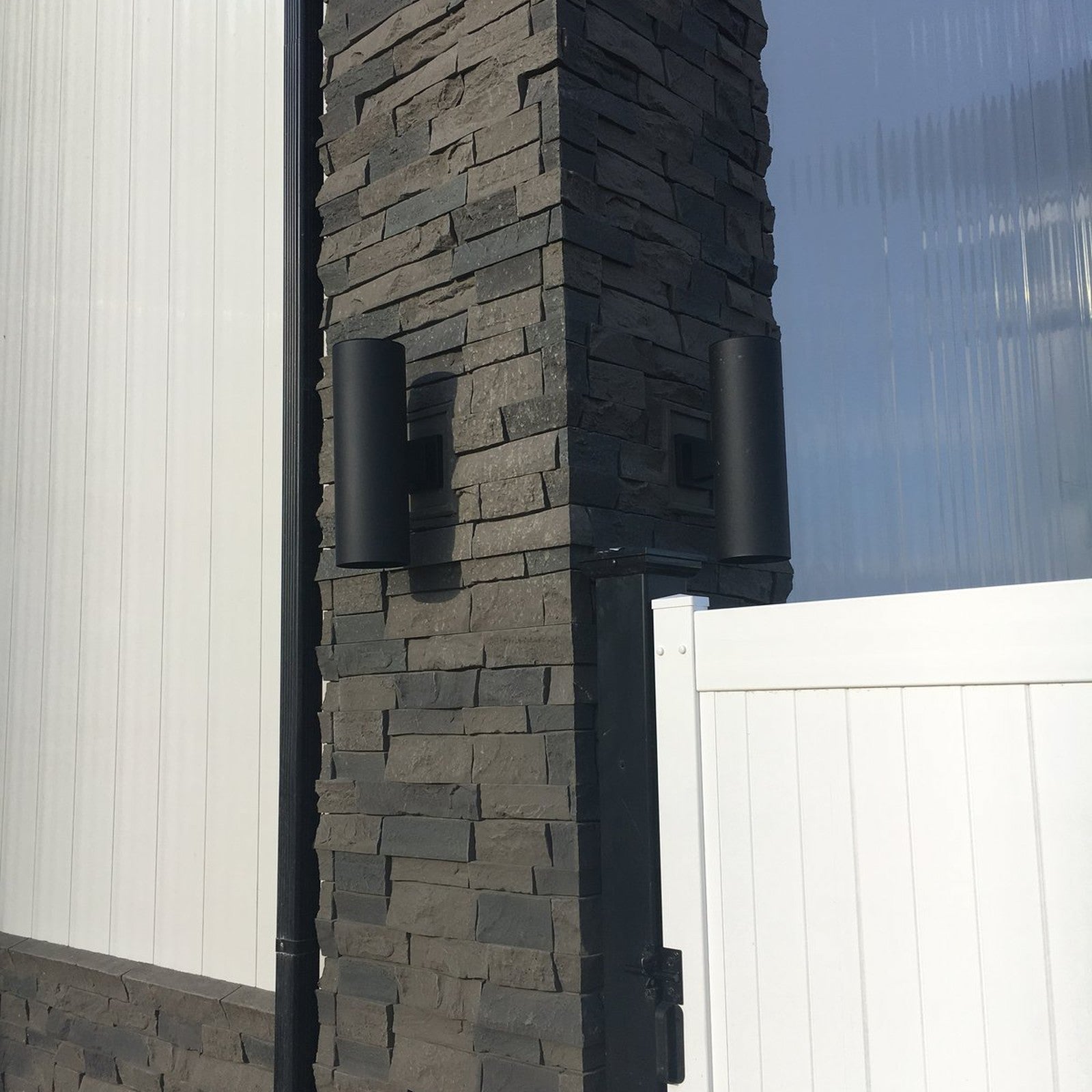 Quality Stone Ledge Stone Panel in Grey Blend — Sample