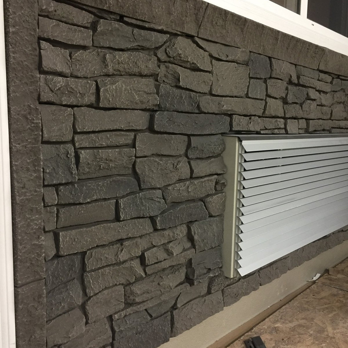 Quality Stone Ridge Stone Panel in Grey Blend — Sample