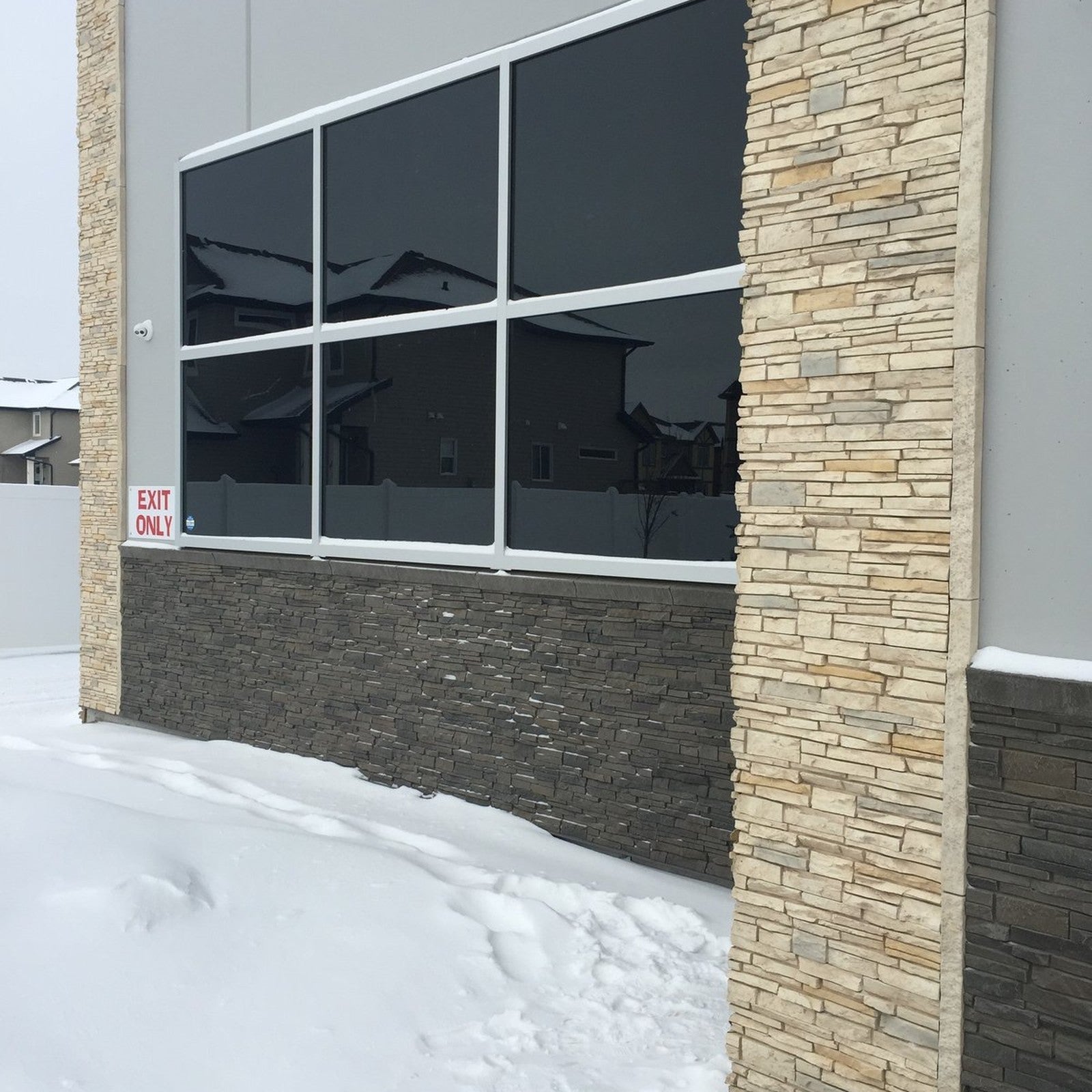 Quality Stone Stacked Stone Panel in Aspen Blend — Sample
