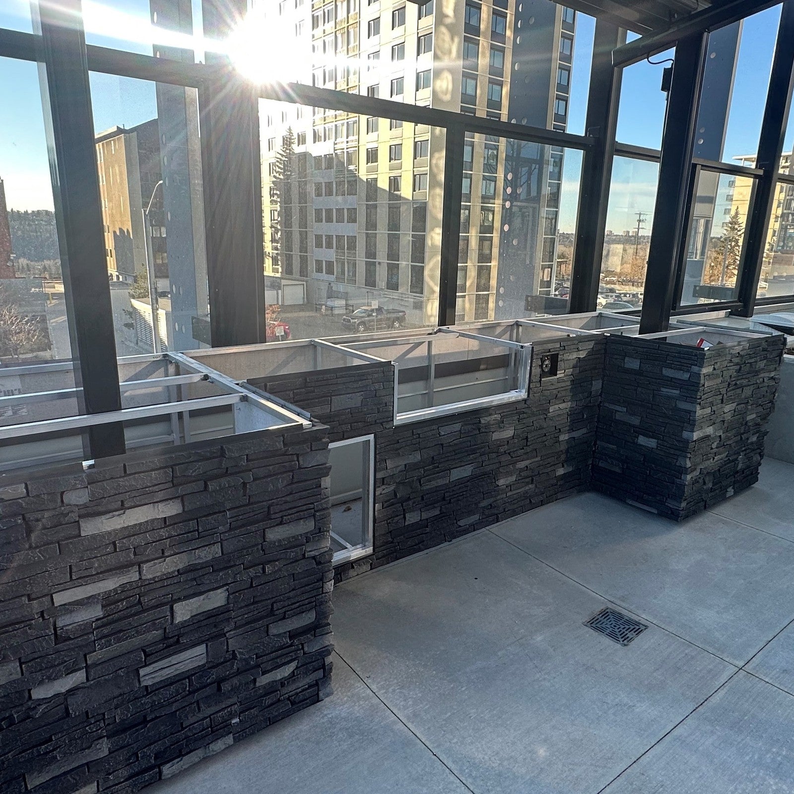 Quality Stone Stacked Stone Panel in Midnight Shadow
