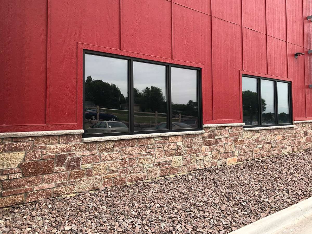 Redmont Riverbed Dimensional stone veneer detail