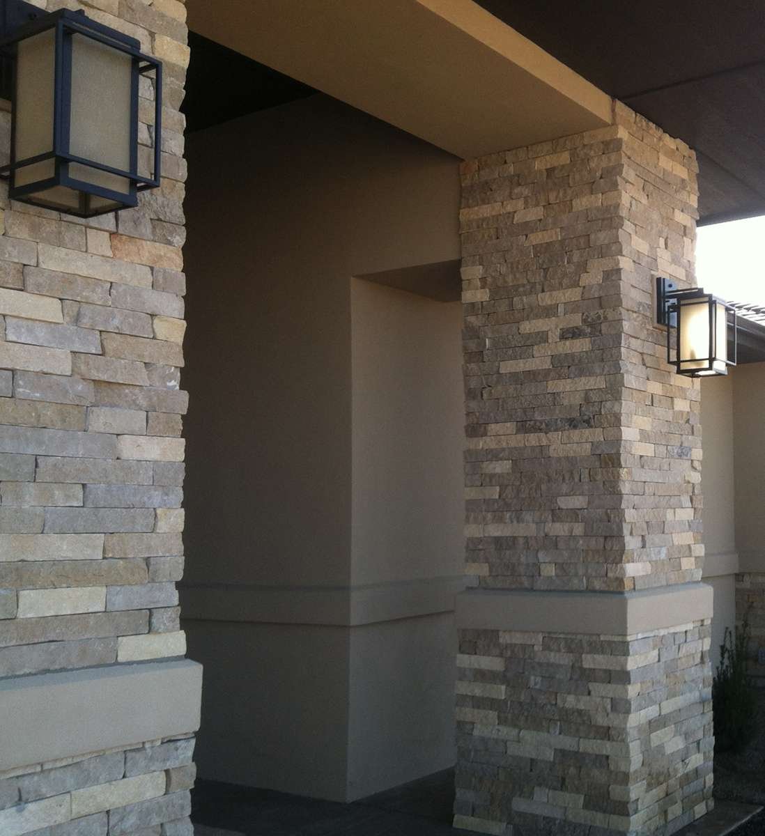 Sierra Limestone Ledgestone natural stone installation
