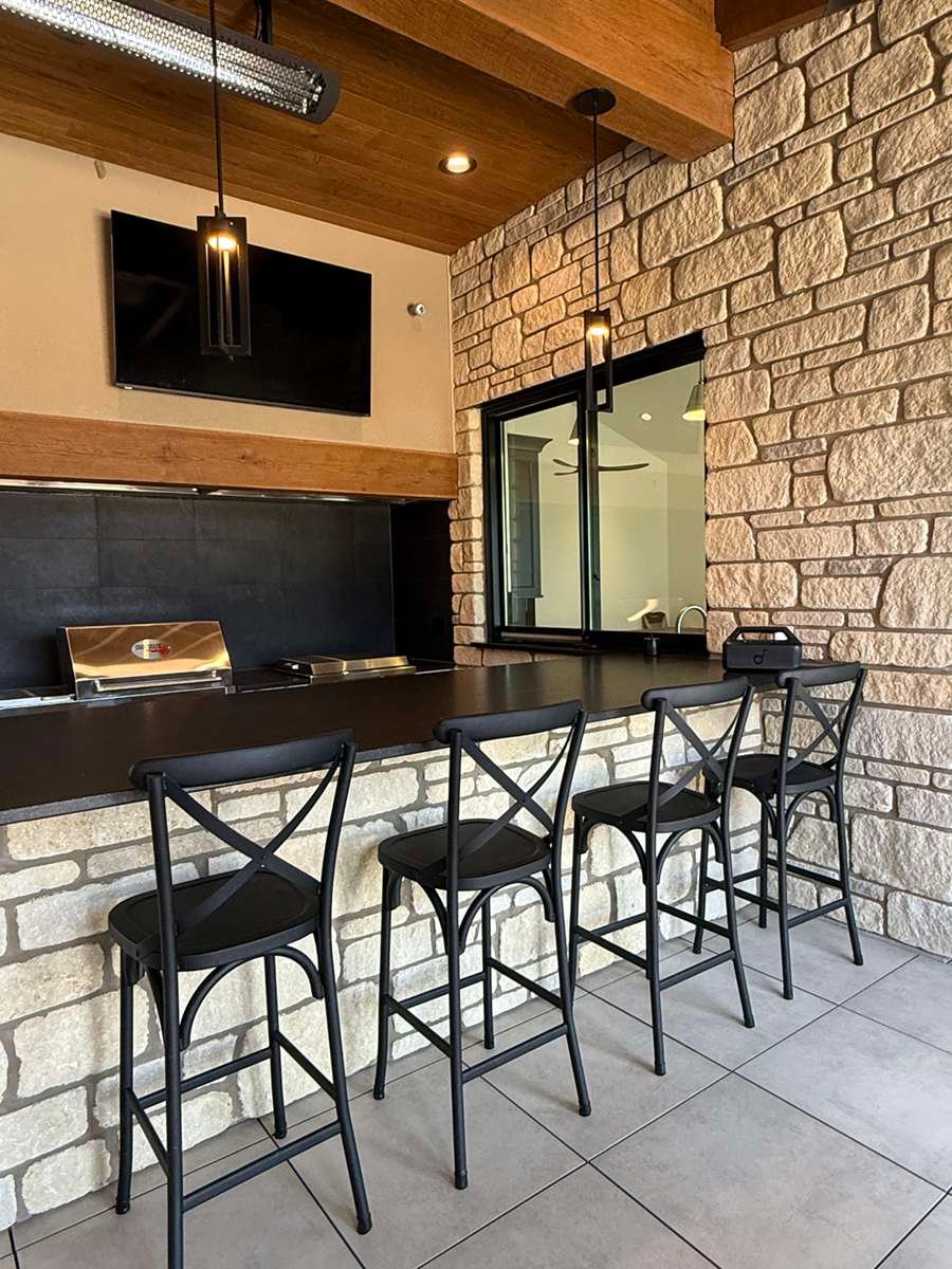 Silverdale Limestone Tumbled Dimensional natural stone installation