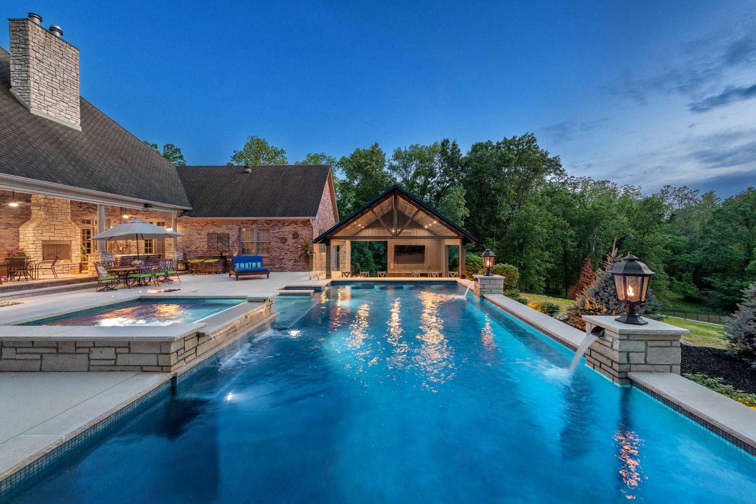 Weston Estate Limestone Dimensional Snapped — pool installation