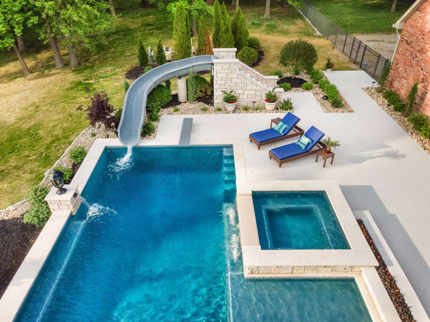 Weston Estate Limestone Dimensional Snapped — pool installation