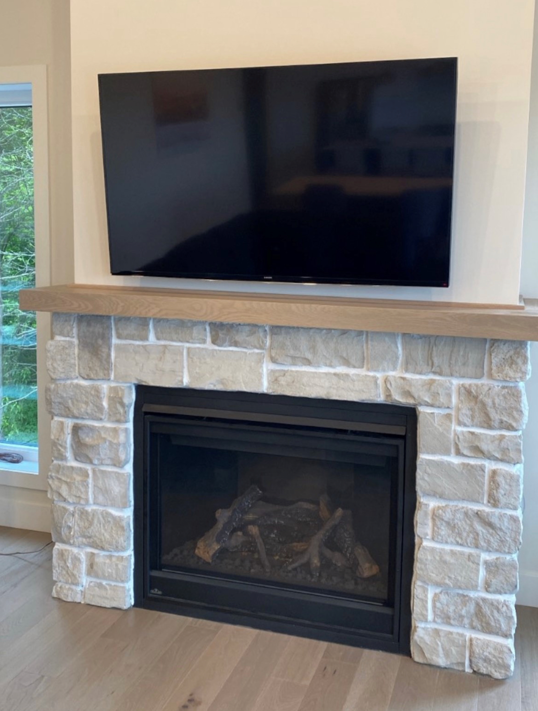 Cobble Stone Veneer - Everest - Corners (8 LF/Box)