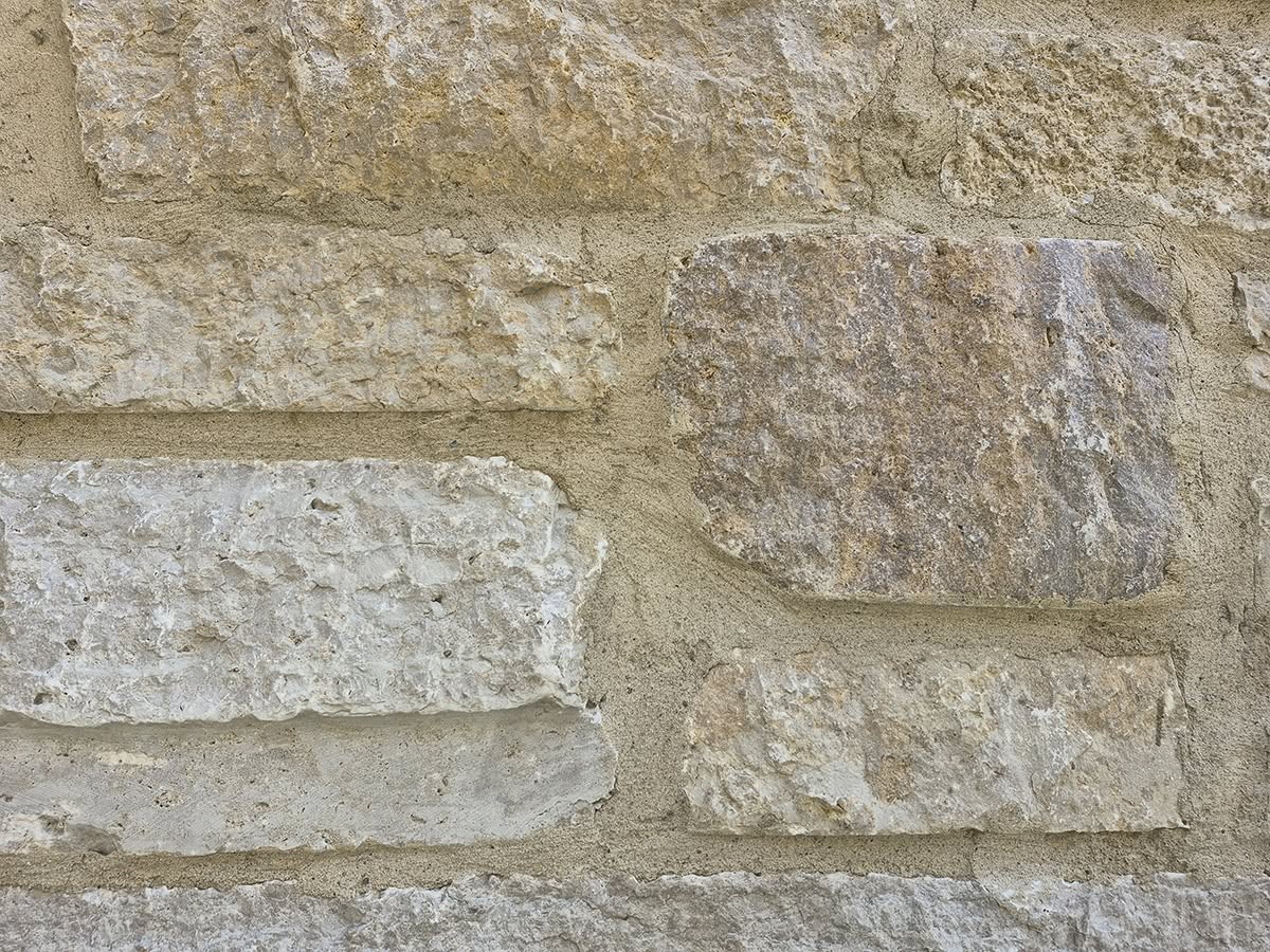 Kingsley Gold Limestone natural stone installation