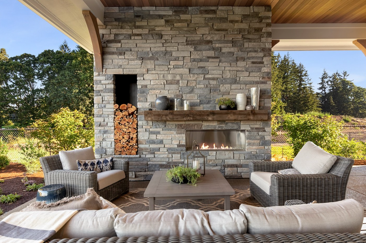 LEDS100SILV - Royal Stones Ledge Stone Veneer Flat Silverstone