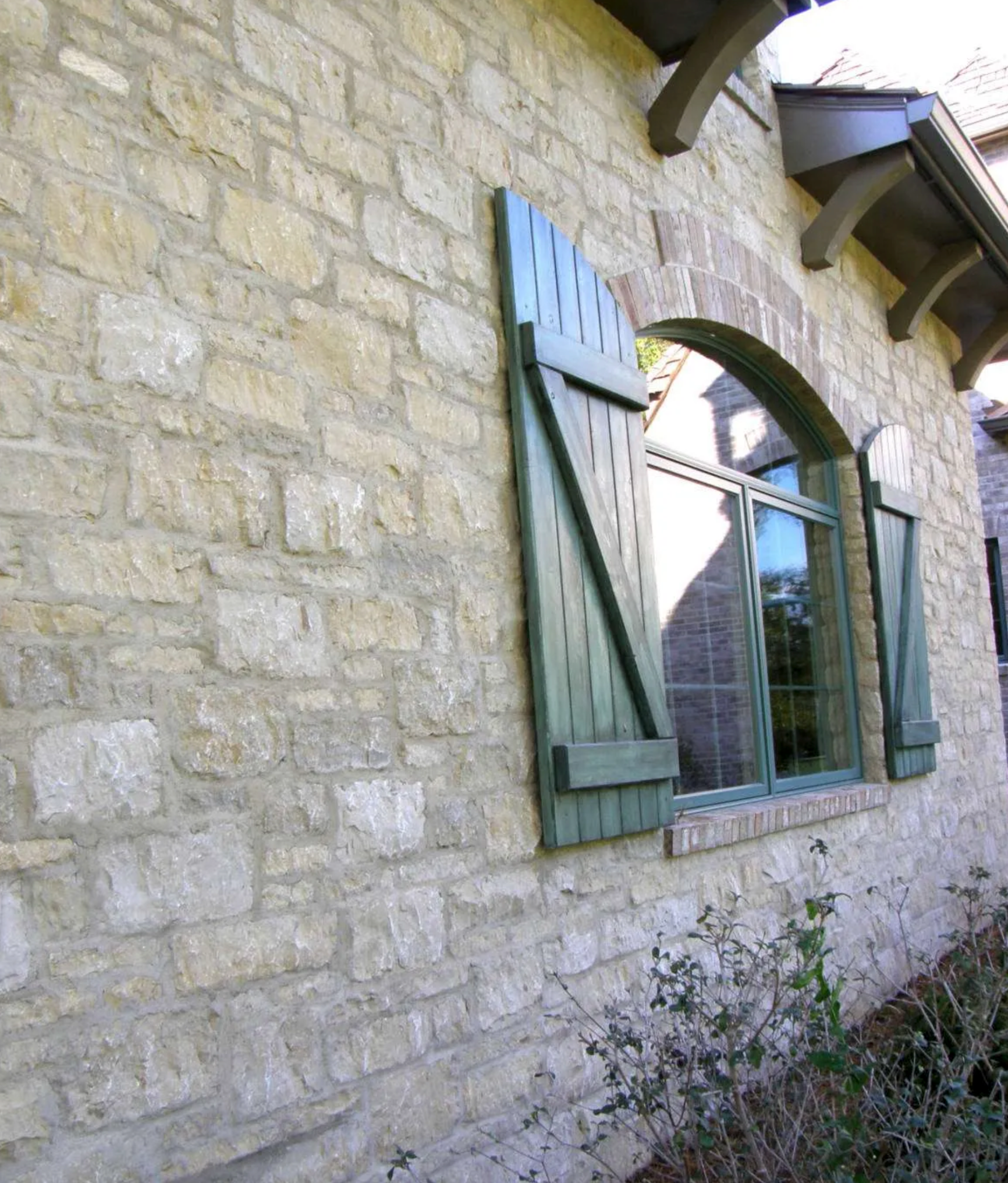 Pewter Ridge Gold Random Heights - Thin Veneer - Corners