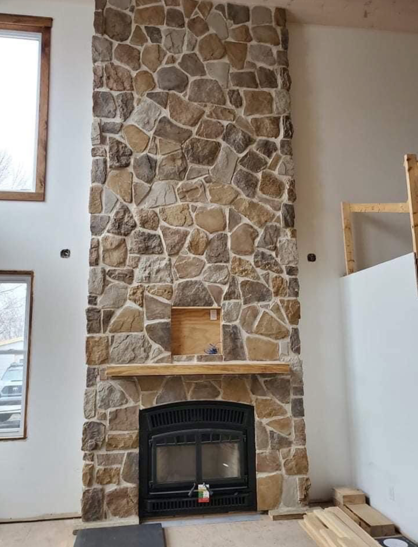 Field Stone Veneer - Telluride - Flat - Large Box (100 SF)
