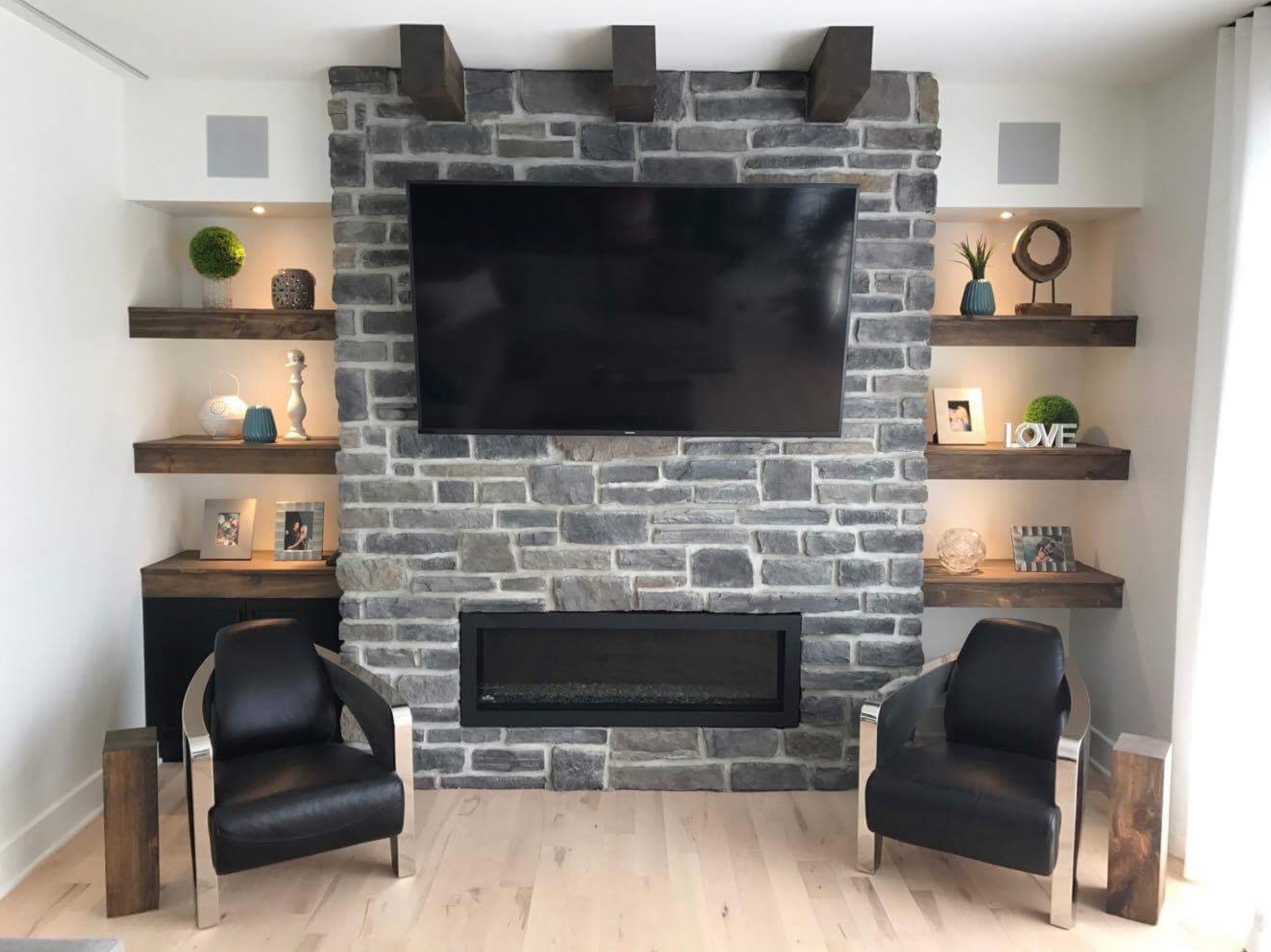 Ledge/Cobble Stone Veneer - Silverstone - Flat - Large Box (100 SF)