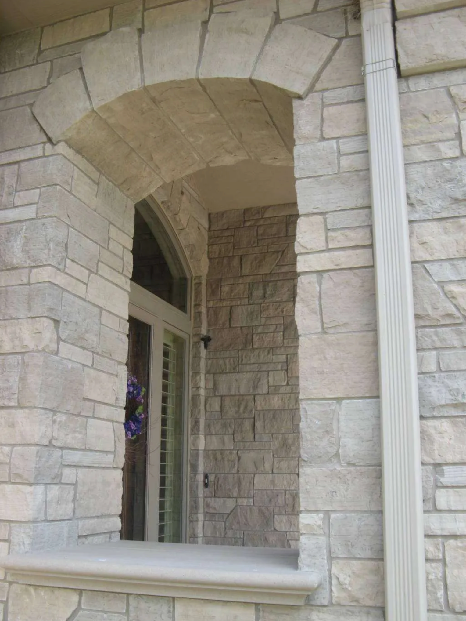 Princeton Manor Limestone - Thin Veneer - Sample