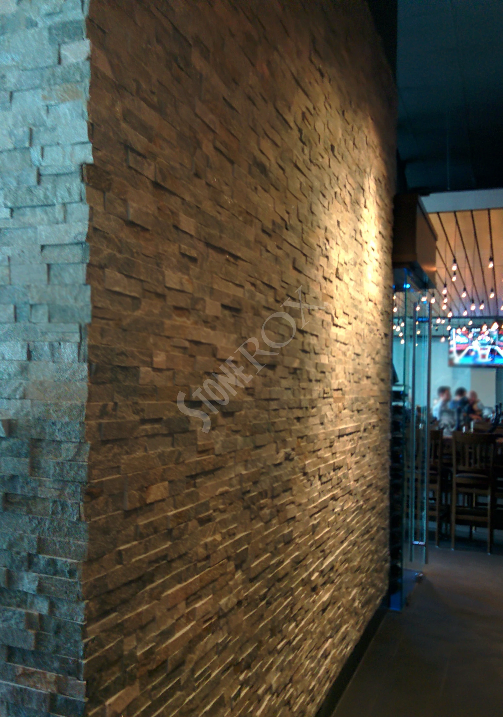 StoneRox Natural Stone Panels - Rustic Multi-Coloured - Corners (2 LF/Box)