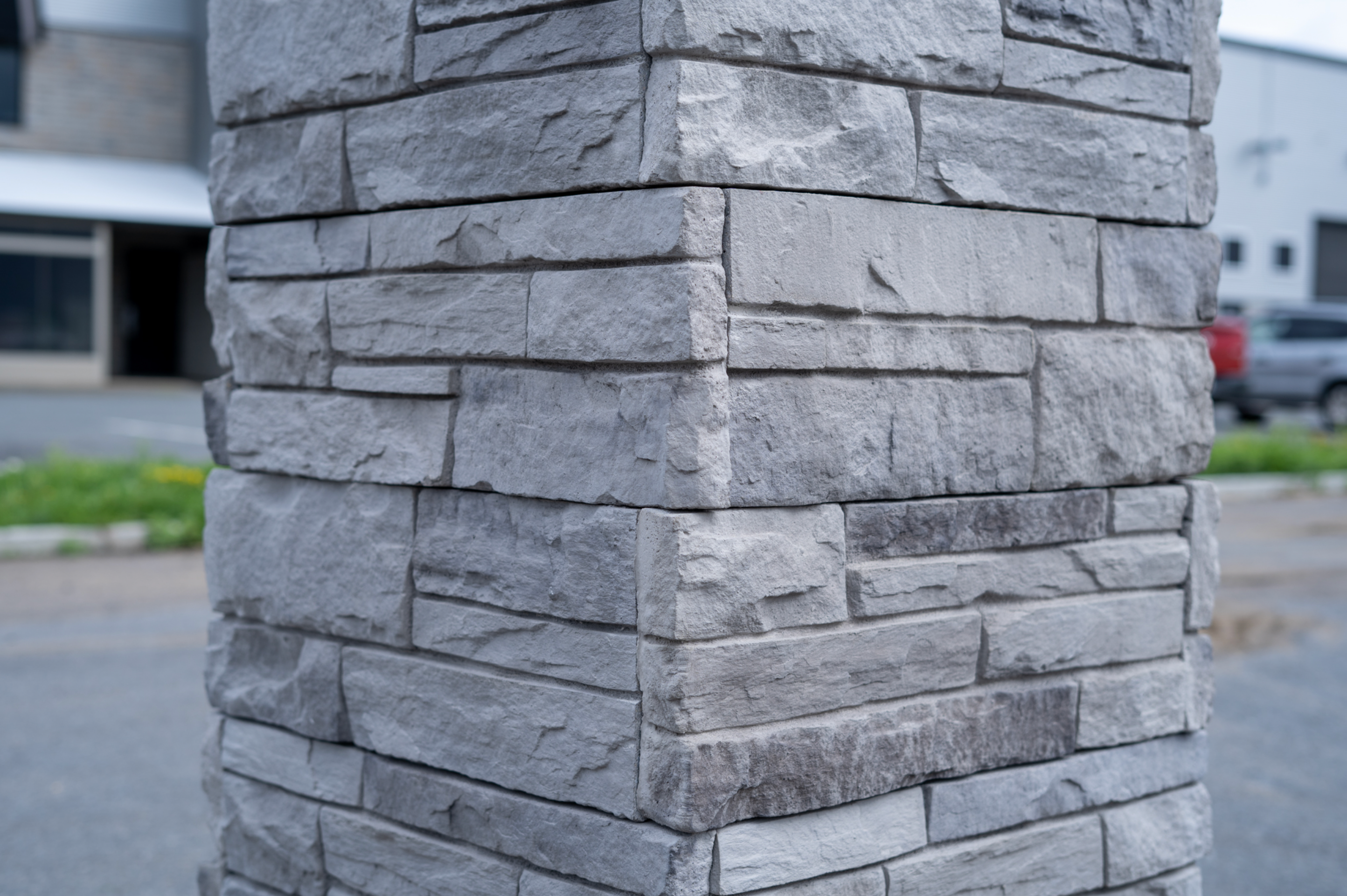 Vena CastleRock Screw-On Stone Panels - Titanium - Flat - Large Box (110 SF)