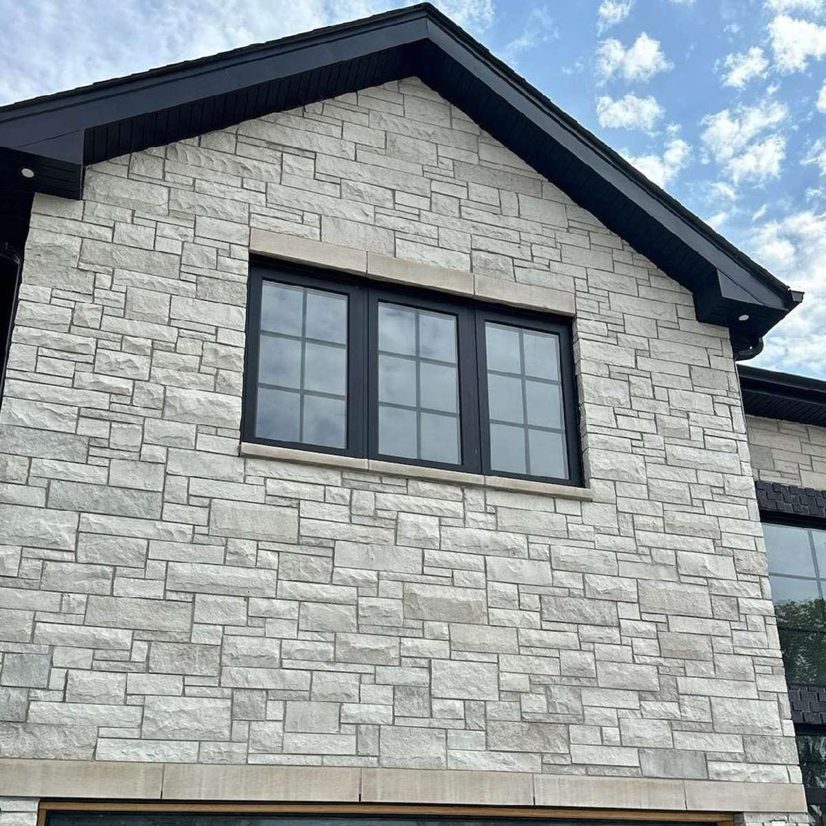 Brookhaven Ledge Sussex Dimensional natural stone installation