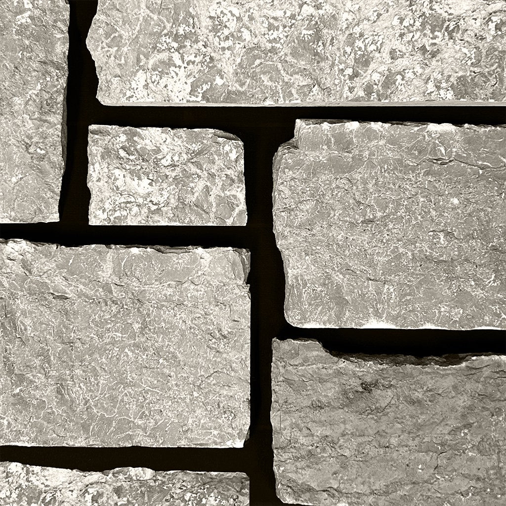 Chesterton Marble Random Heights natural limestone full bed building stone — Earthworks Chocolate Marble – Random Heights