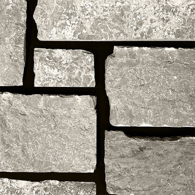 Chesterton Marble Random Heights natural limestone full bed building stone — Earthworks Chocolate Marble – Random Heights