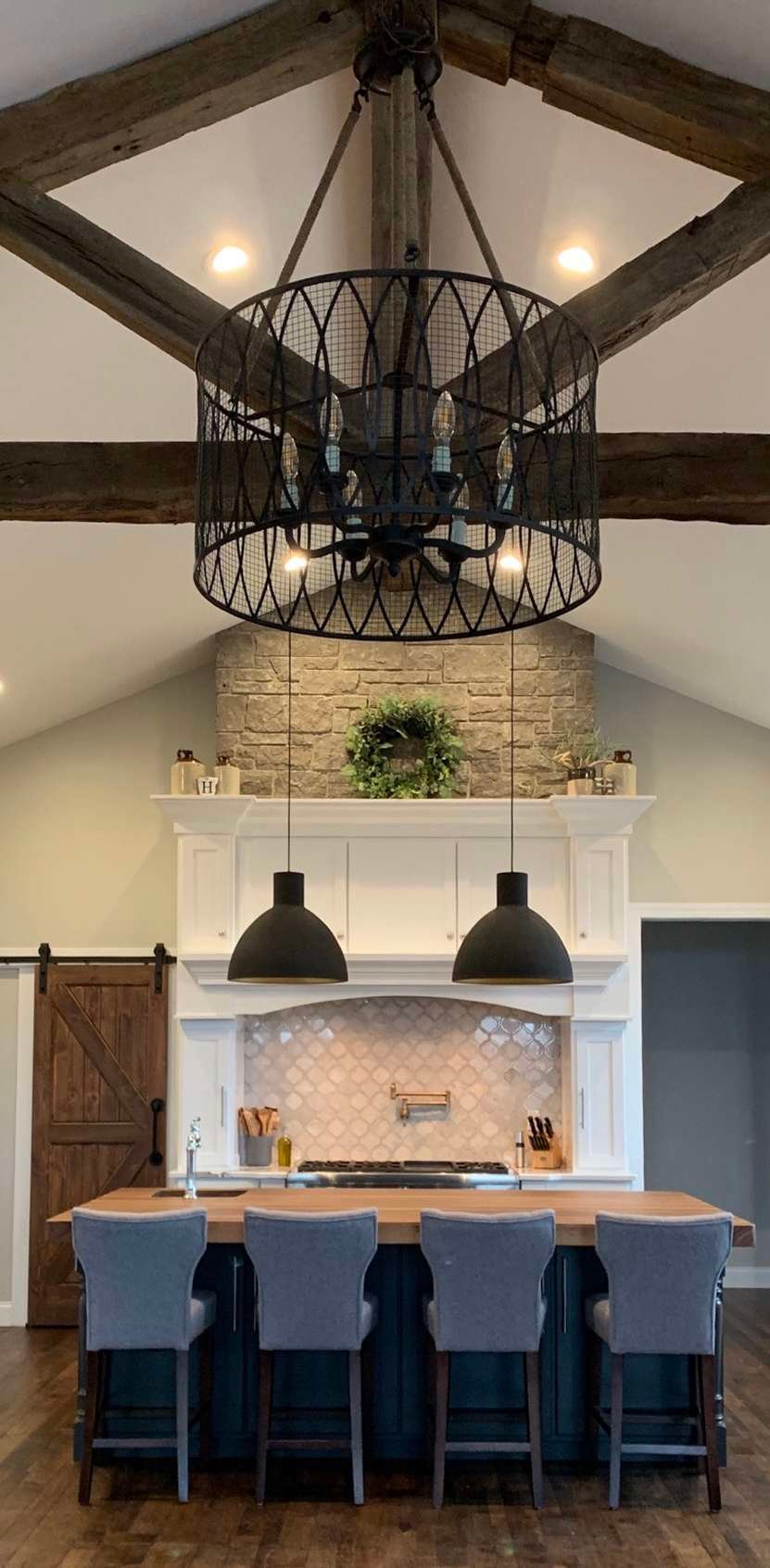 Chesterton Marble Tumbled Dimensional natural stone installation