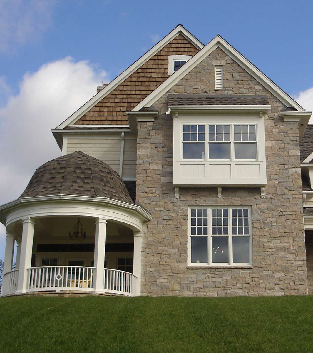 Driftstone Rustic Random Heights installed stone wall