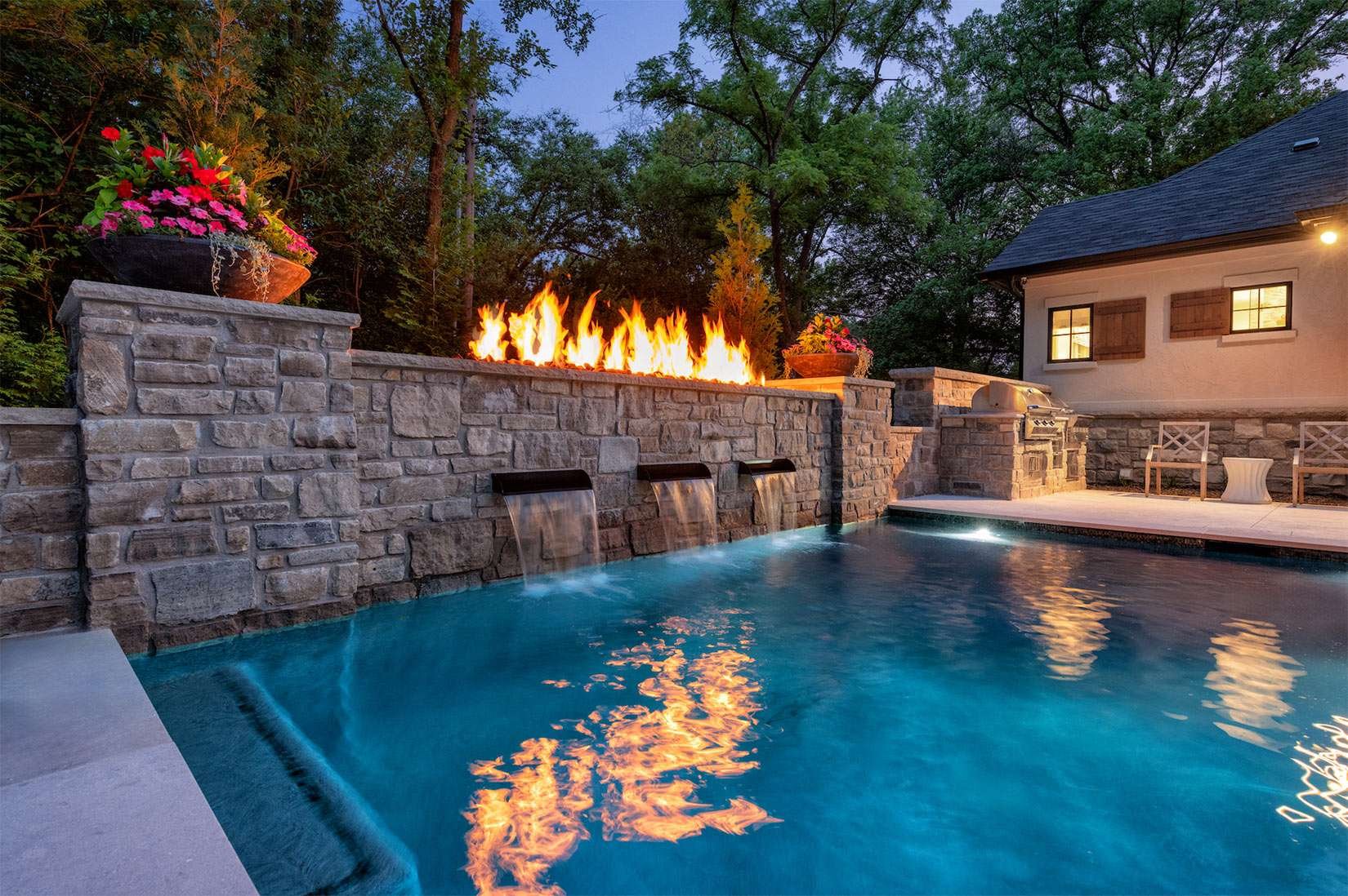 Foundry Hill Tumbled Random Heights installed stone wall