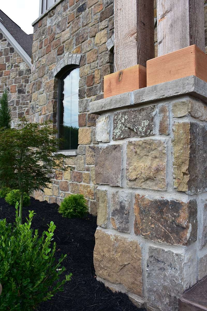 Highland Fieldstone Squares and Recs natural stone installation
