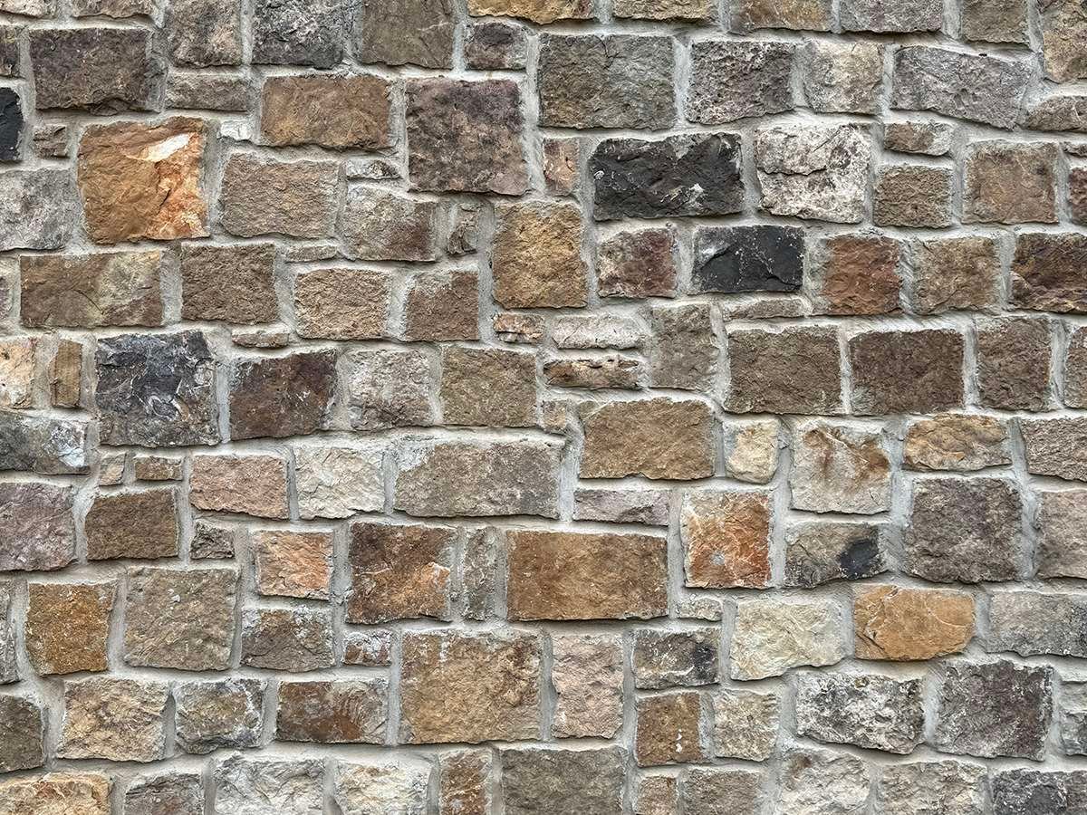 Highland Fieldstone Squares and Recs stone veneer detail