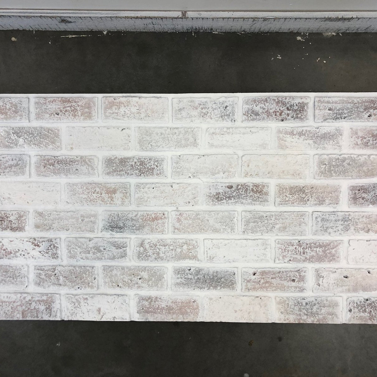 HourWall Classic Brick Panel in Lime Wash