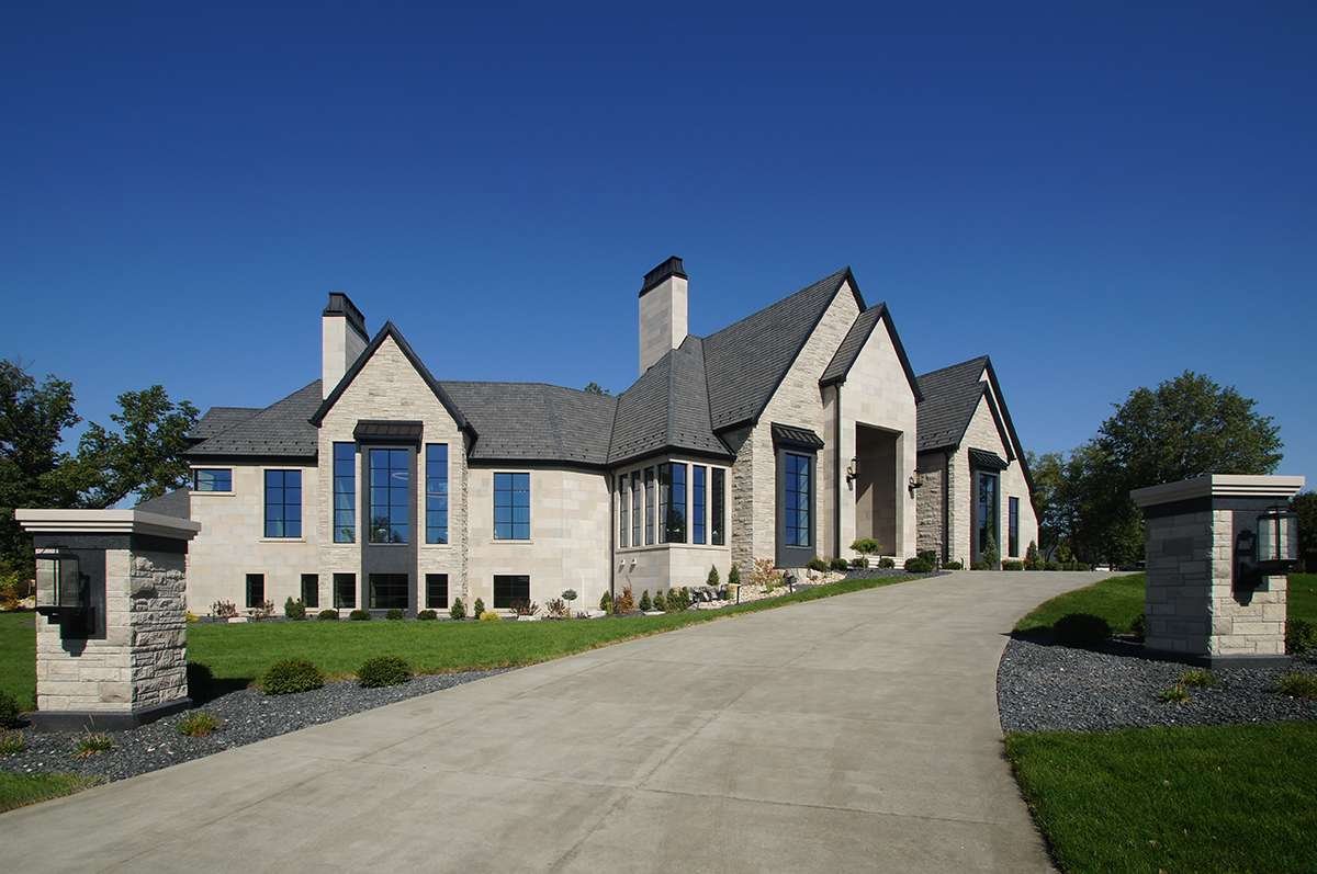 Indiana Limestone Variegated Dimensional stone veneer detail
