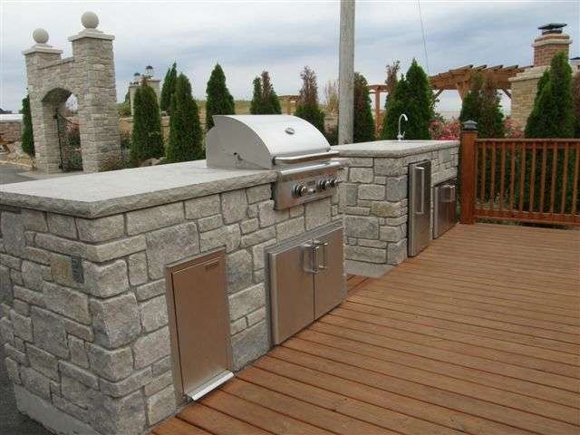 Pewter Ridge Tumbled Dimensional natural stone installation