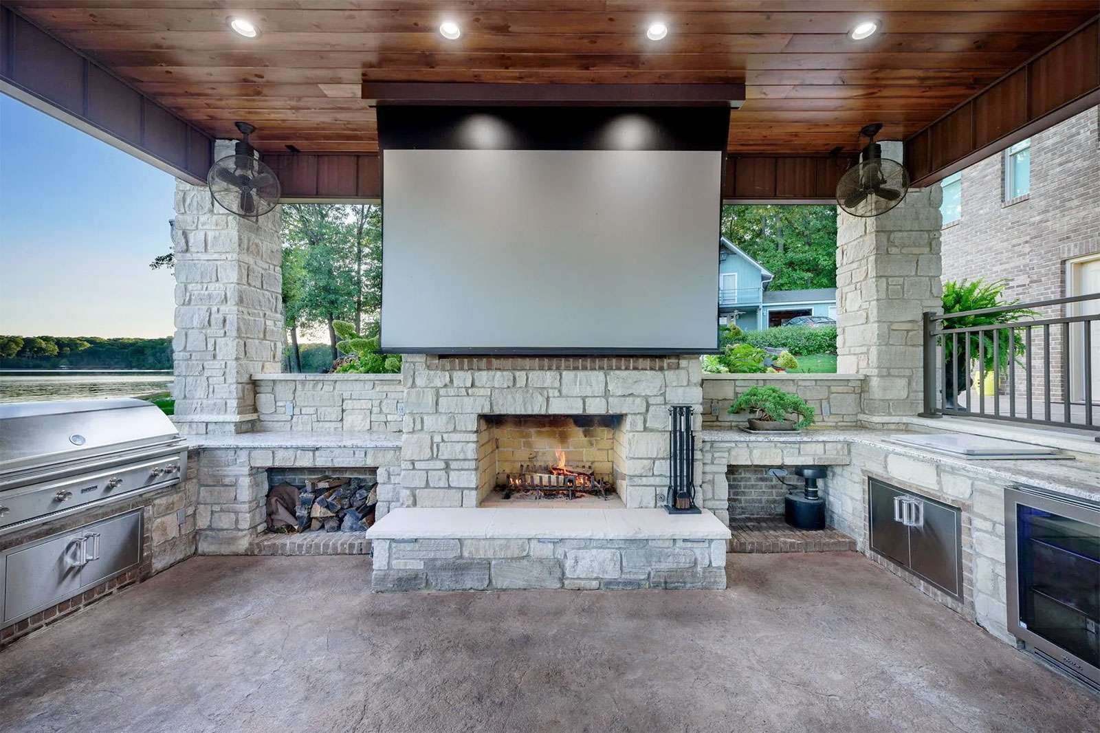 Princeton Manor Limestone Tumbled Dimensional — outdoor kitchen installation